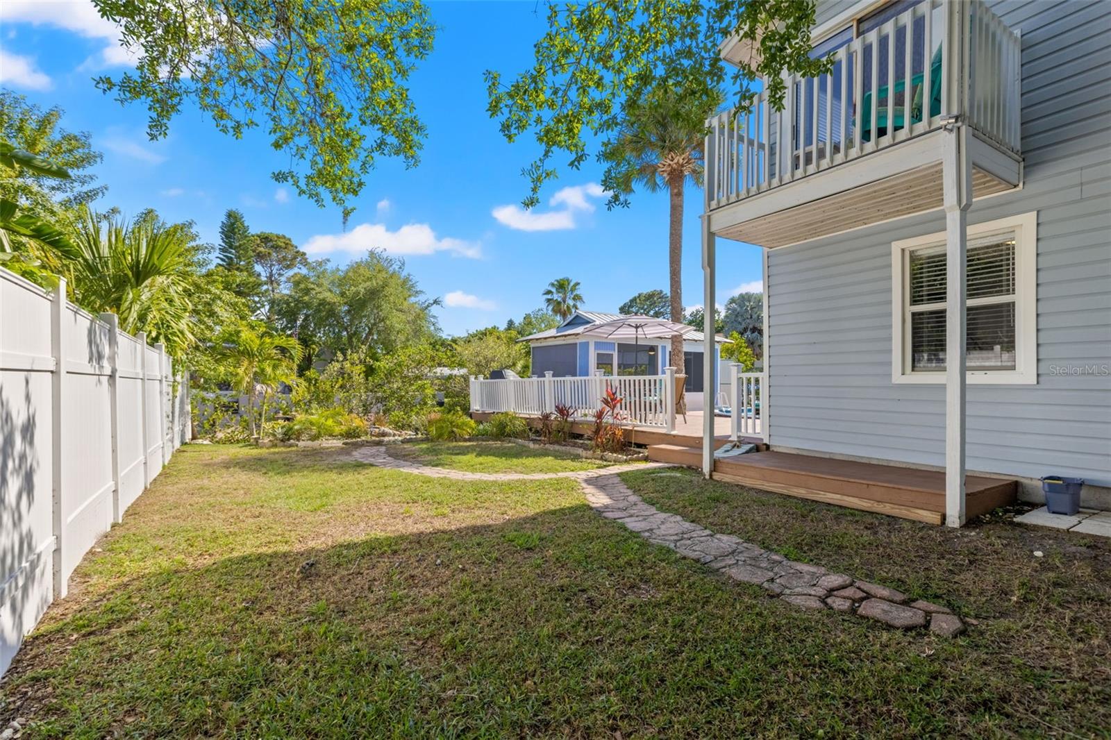 Image 38 of 44 For 428 Klosterman Road W