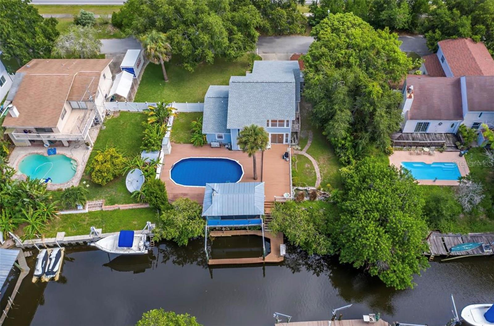 Image 39 of 44 For 428 Klosterman Road W