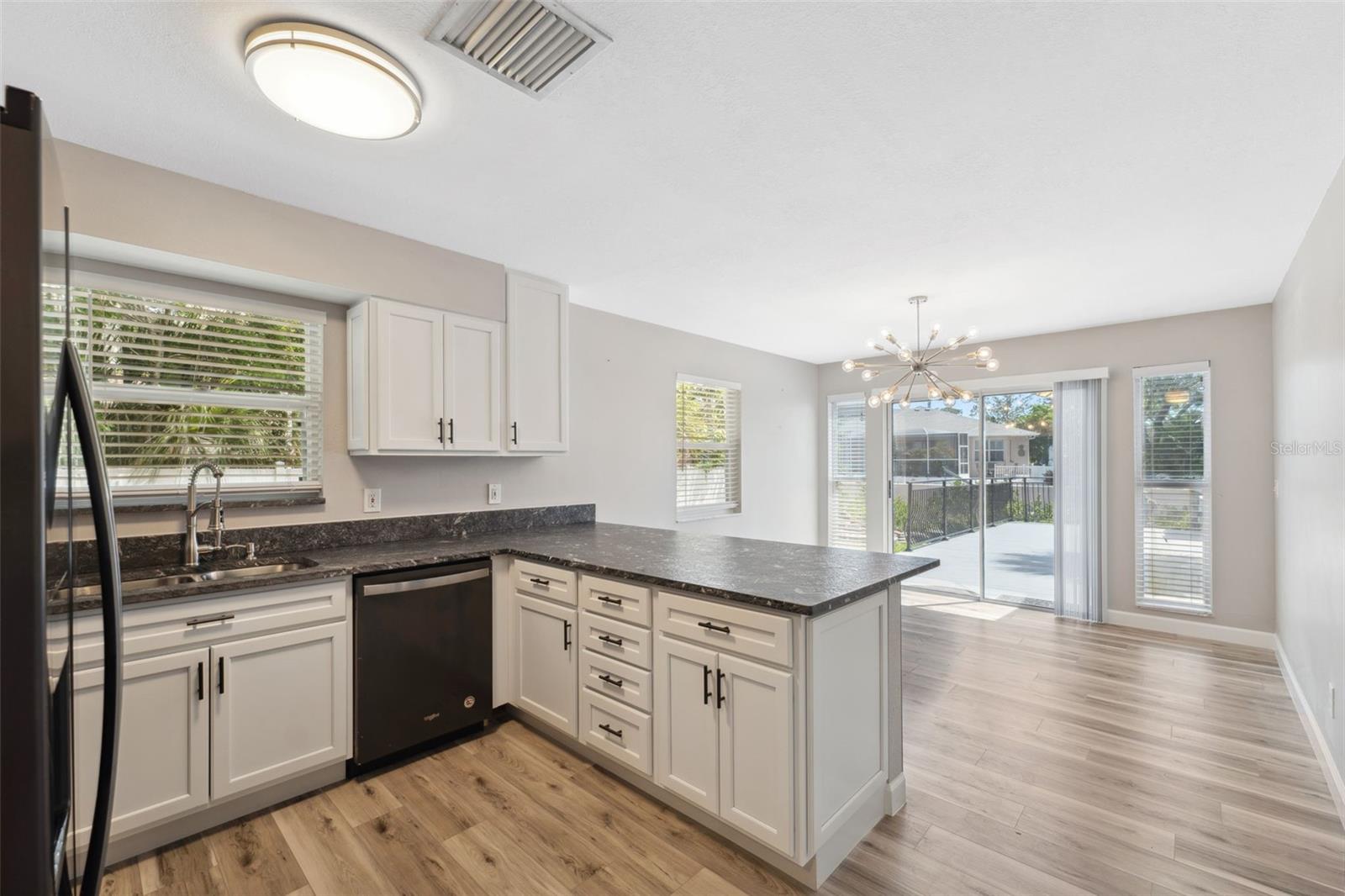 Image 9 of 44 For 428 Klosterman Road W