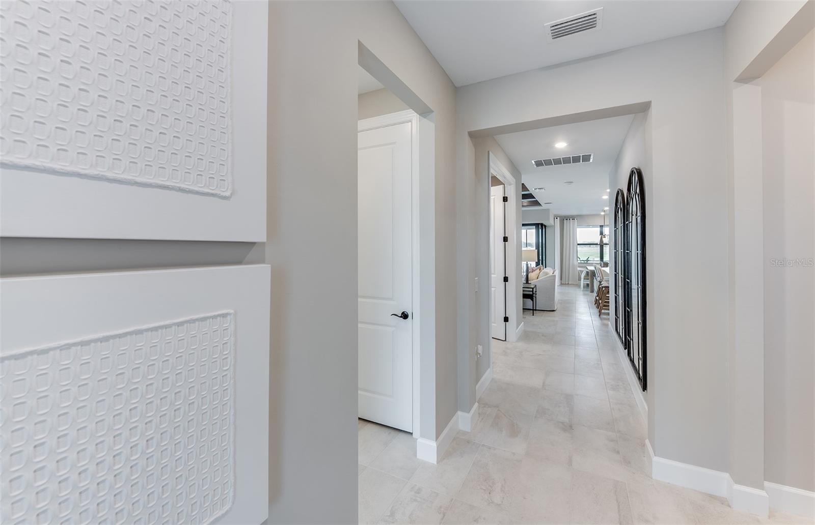 Image 14 of 46 For 16407 Sapphire Point Drive