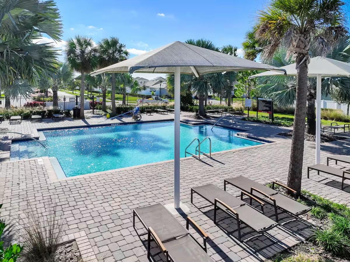 Image 38 of 43 For 10024 Merry Fawn Court