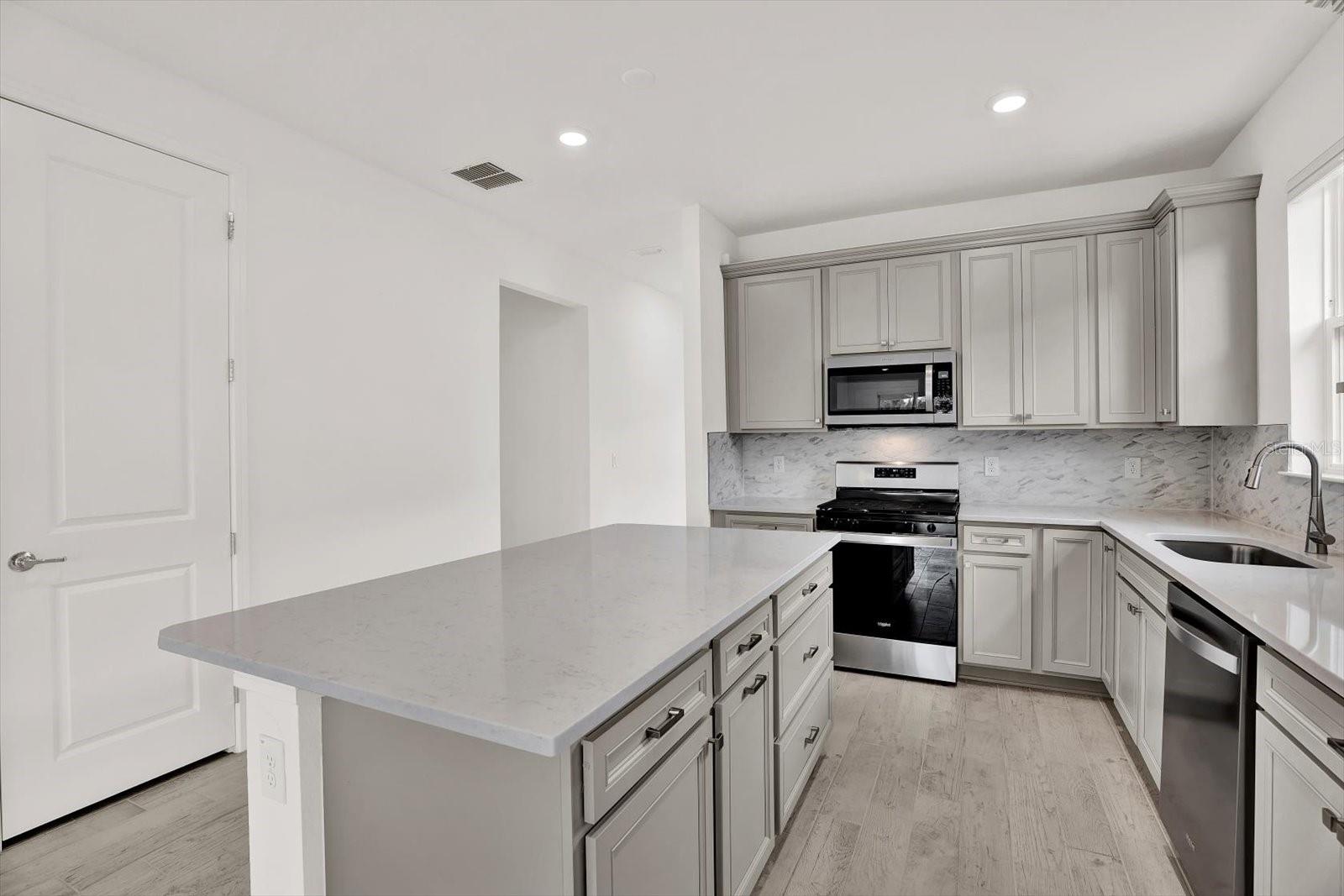 Image 10 of 42 For 6019 Shorebird Branch