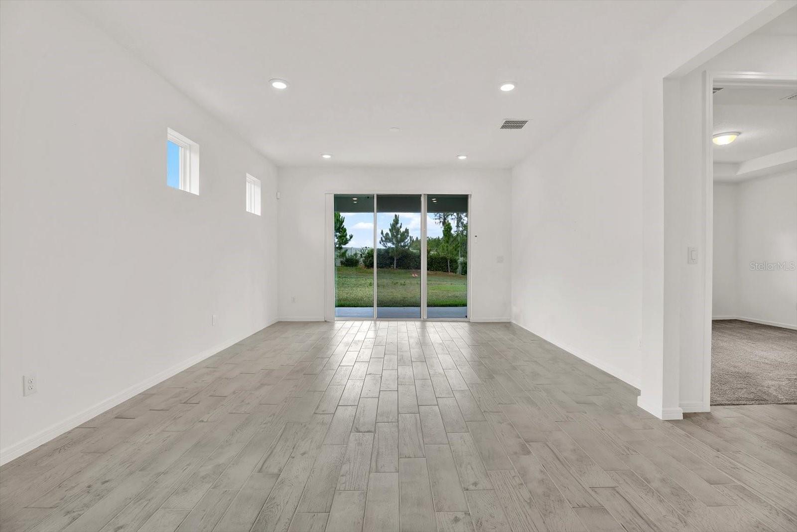 Image 4 of 42 For 6019 Shorebird Branch