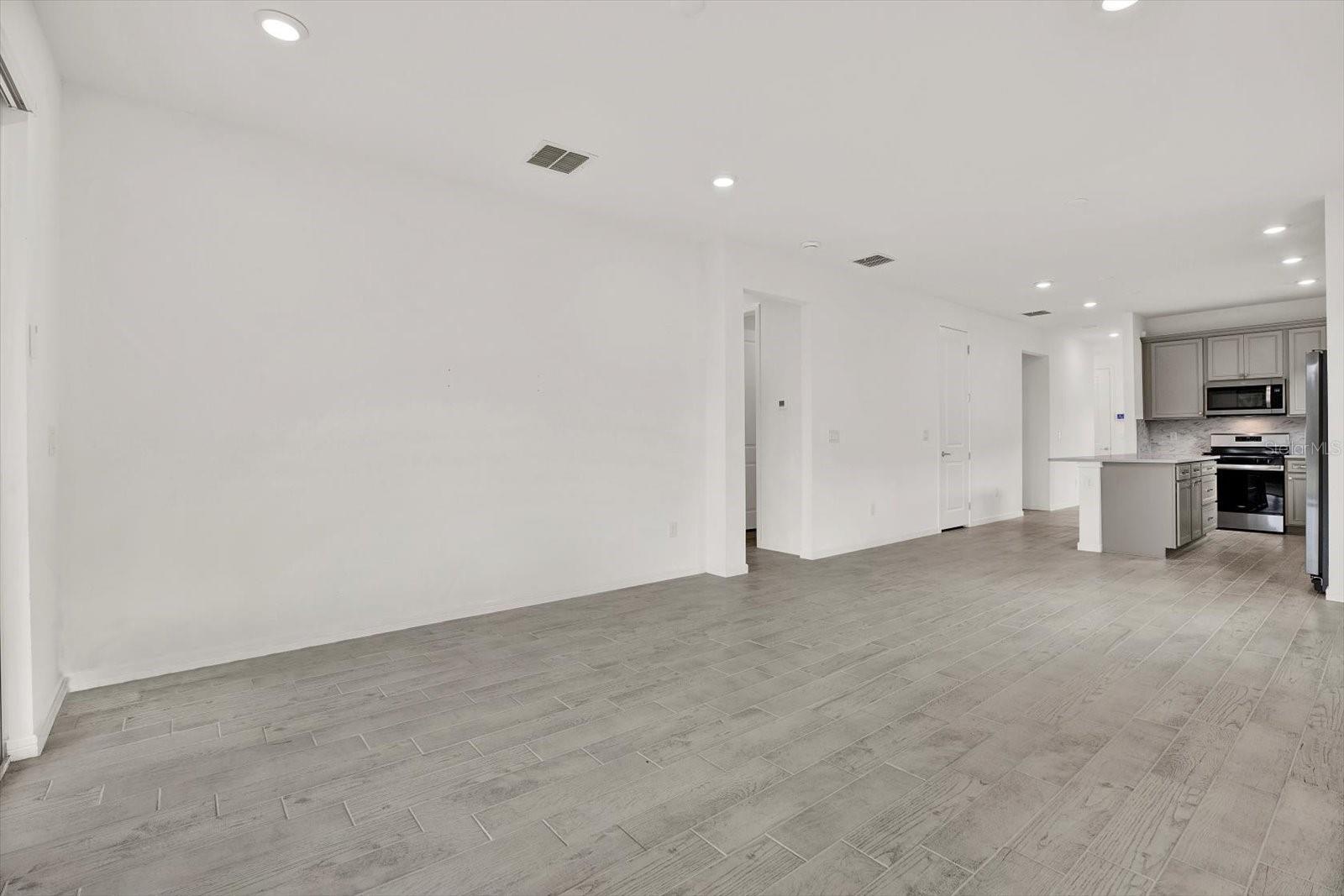 Image 6 of 42 For 6019 Shorebird Branch