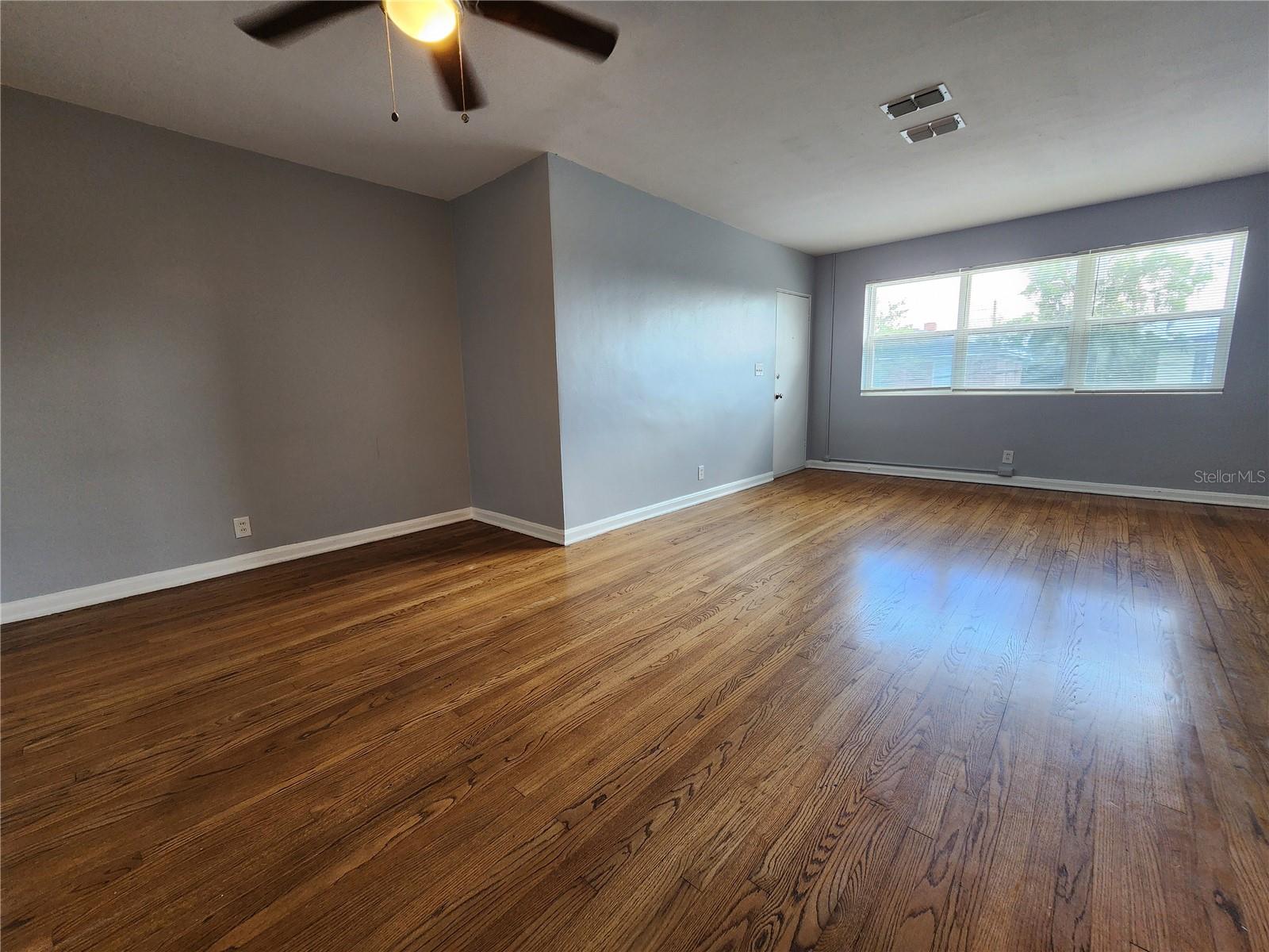 Image 3 of 4 For 3148 Belden Street 3