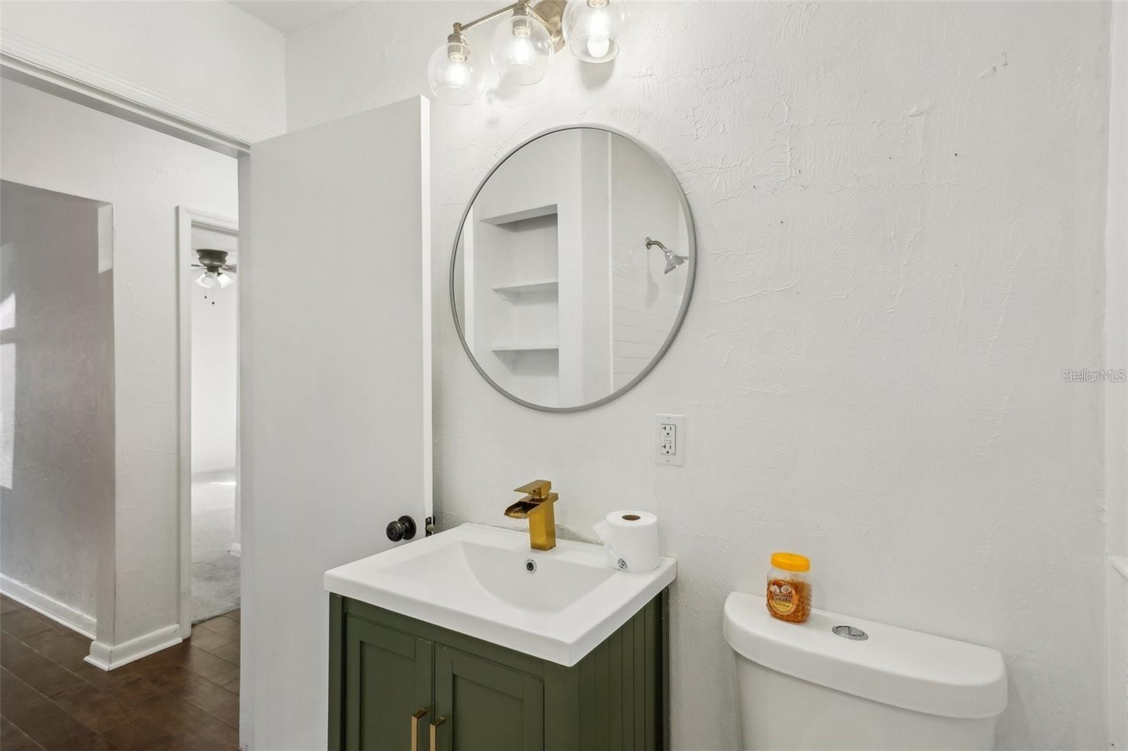 Image 13 of 23 For 3915 Ola Avenue