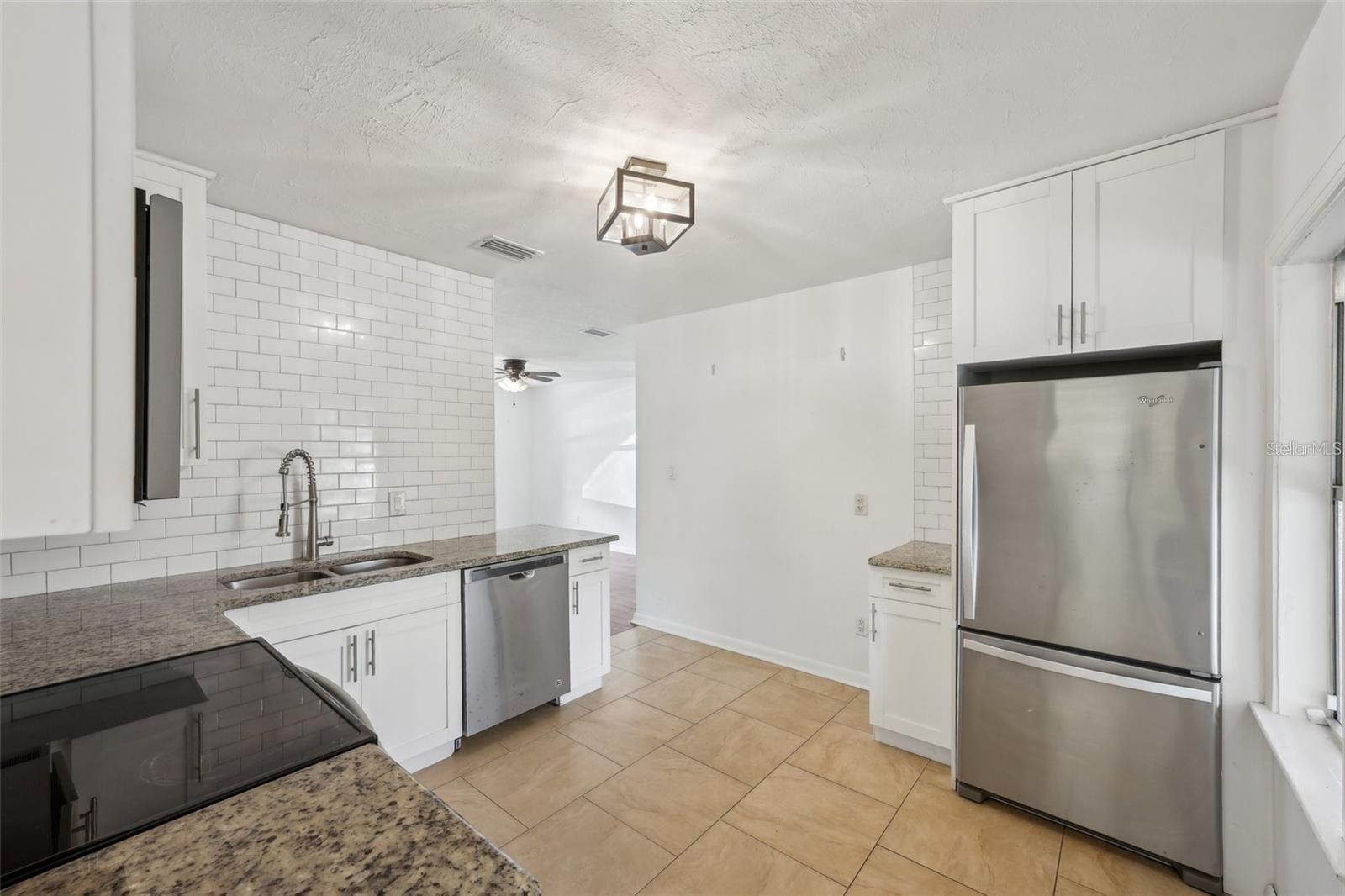 Image 9 of 23 For 3915 Ola Avenue