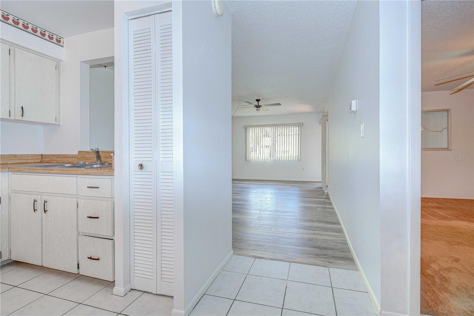 Image 10 of 33 For 11511 113th Street 33d