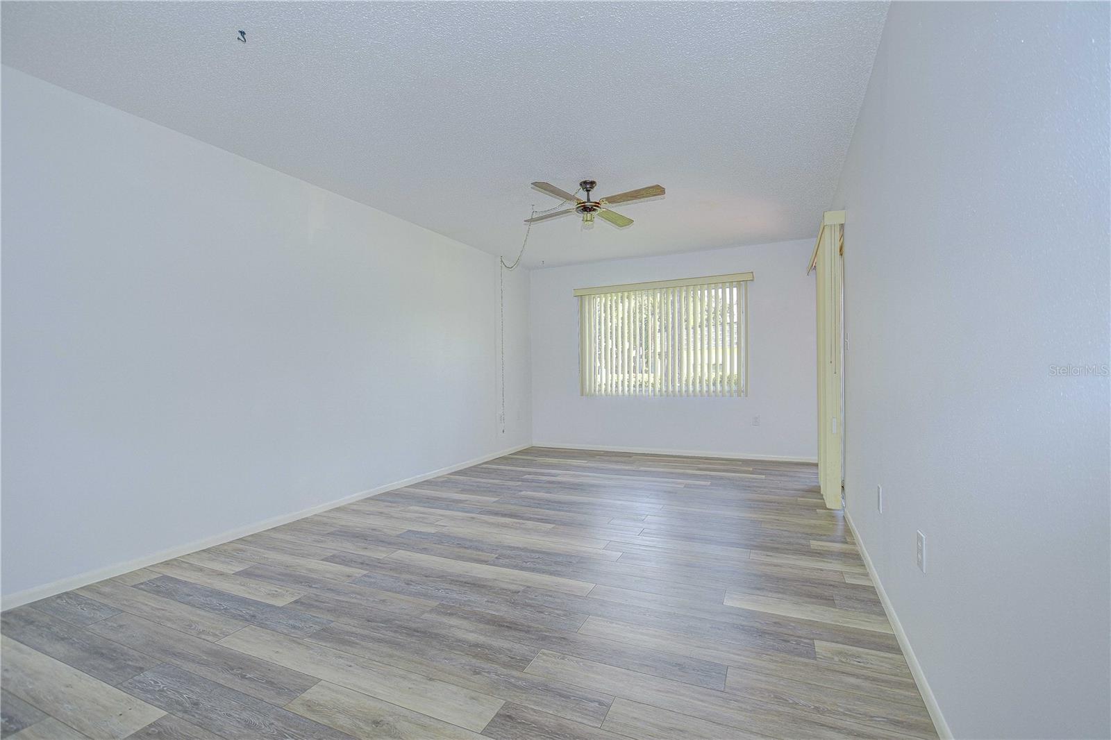 Image 12 of 33 For 11511 113th Street 33d