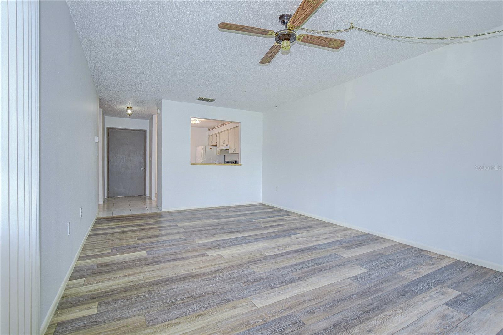 Image 15 of 33 For 11511 113th Street 33d