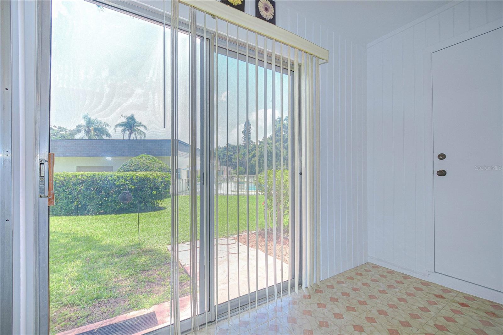 Image 16 of 33 For 11511 113th Street 33d