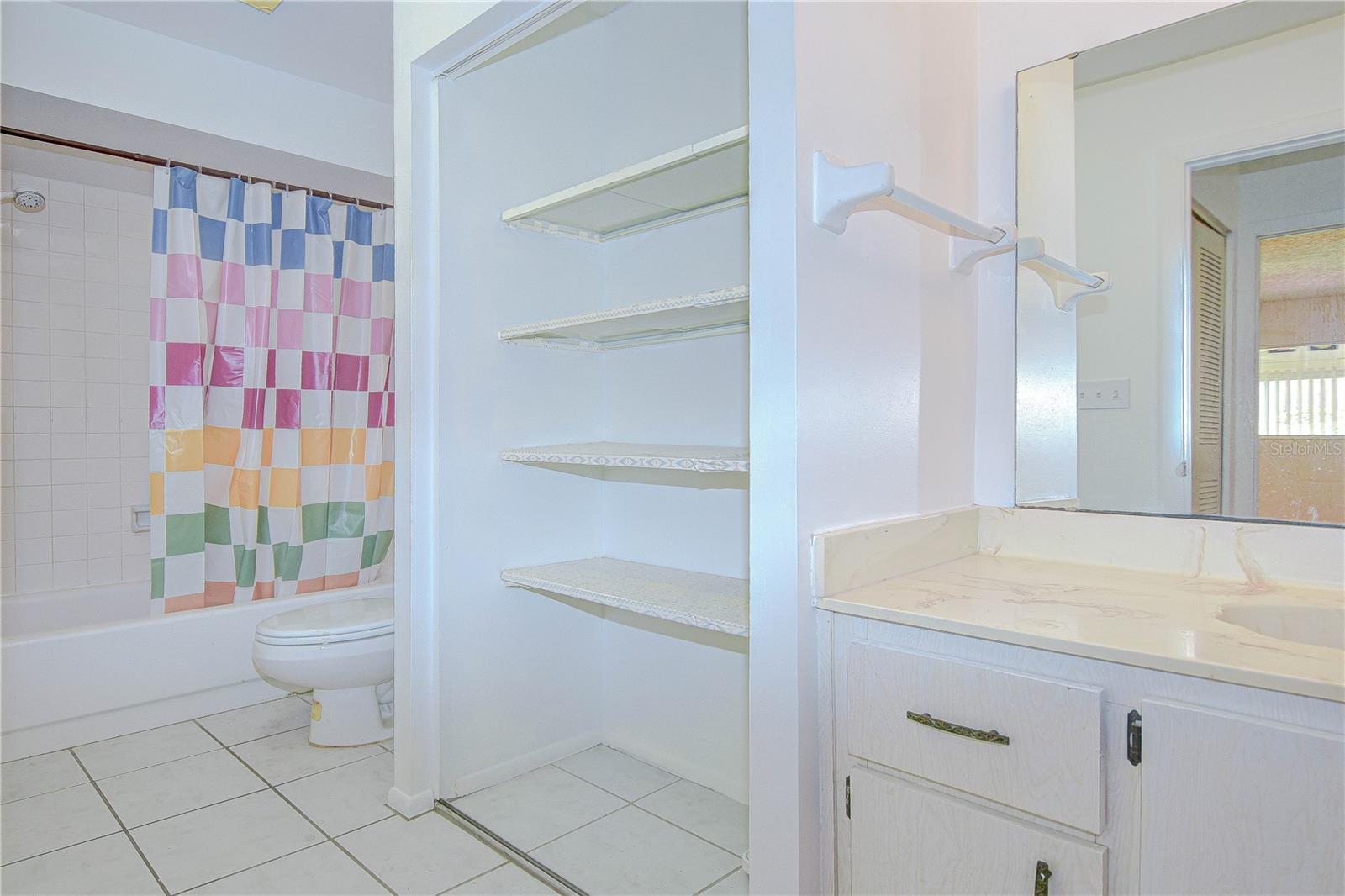 Image 17 of 33 For 11511 113th Street 33d