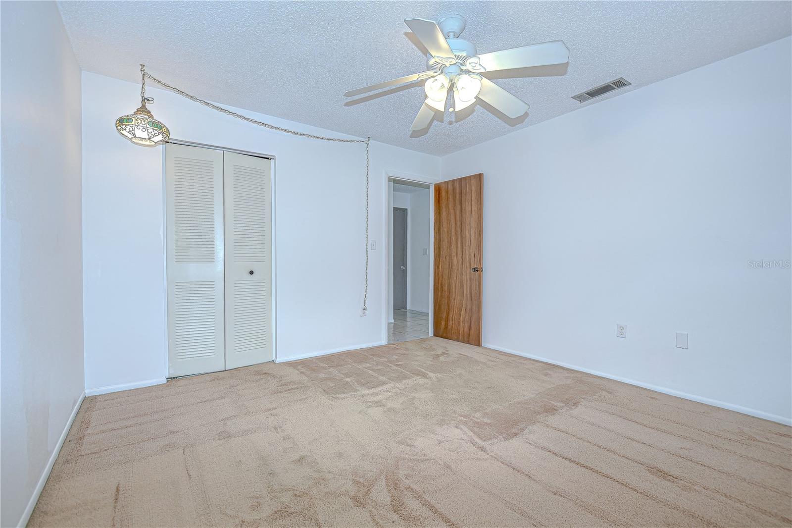 Image 21 of 33 For 11511 113th Street 33d
