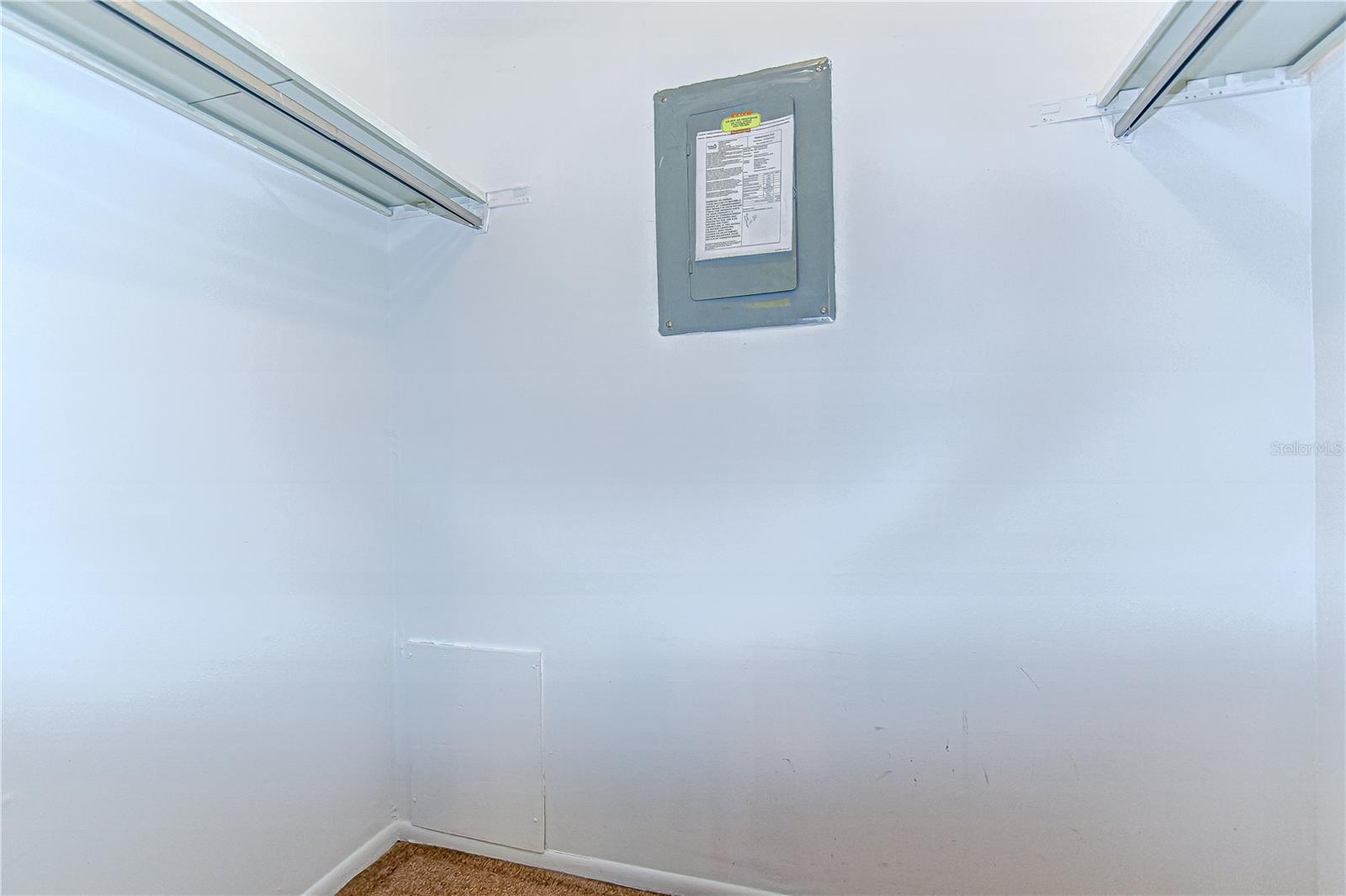 Image 22 of 33 For 11511 113th Street 33d