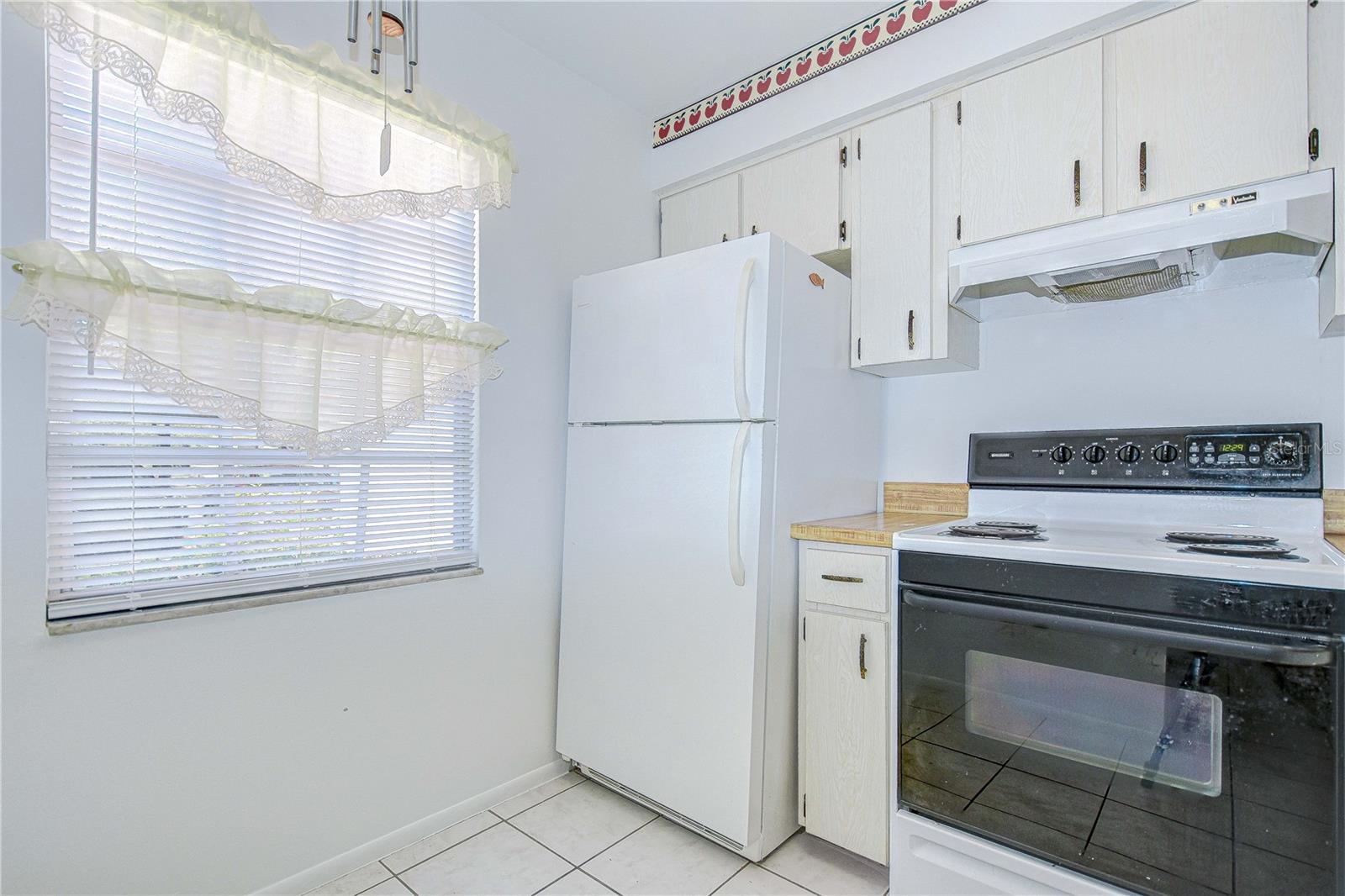 Image 7 of 33 For 11511 113th Street 33d