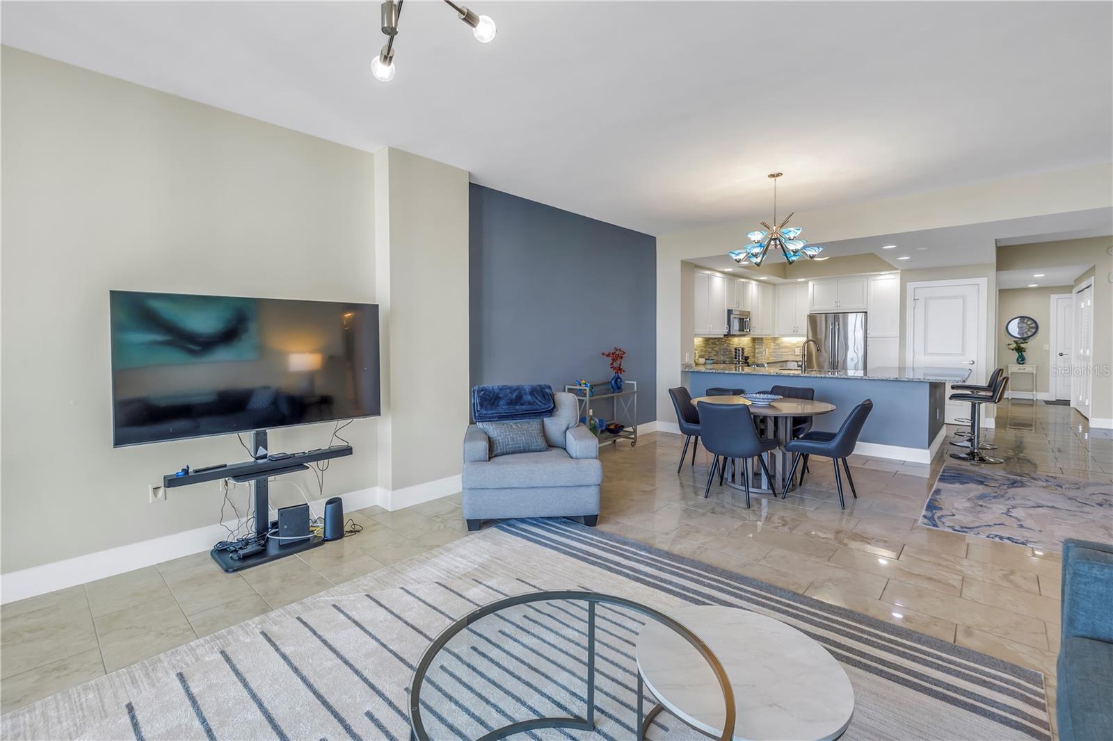 Image 21 of 72 For 1325 Snell Isle Boulevard Ne 611