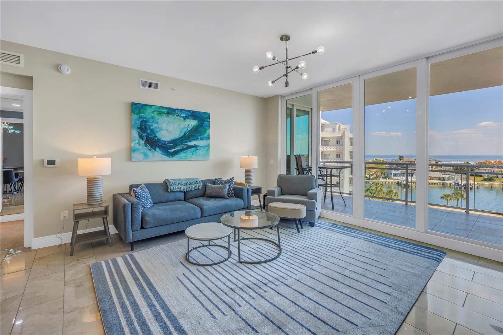 Image 23 of 72 For 1325 Snell Isle Boulevard Ne 611