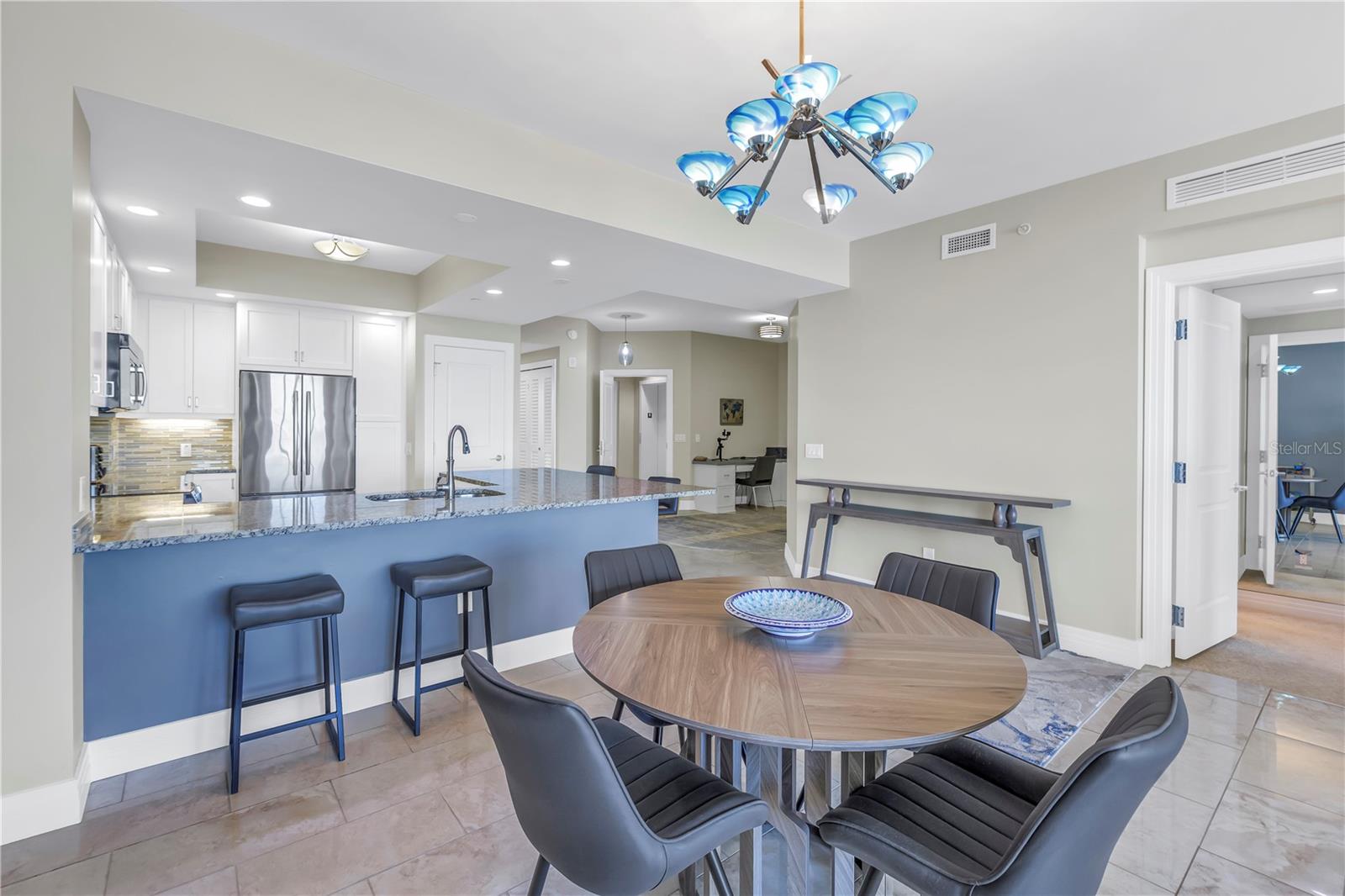 Image 25 of 72 For 1325 Snell Isle Boulevard Ne 611