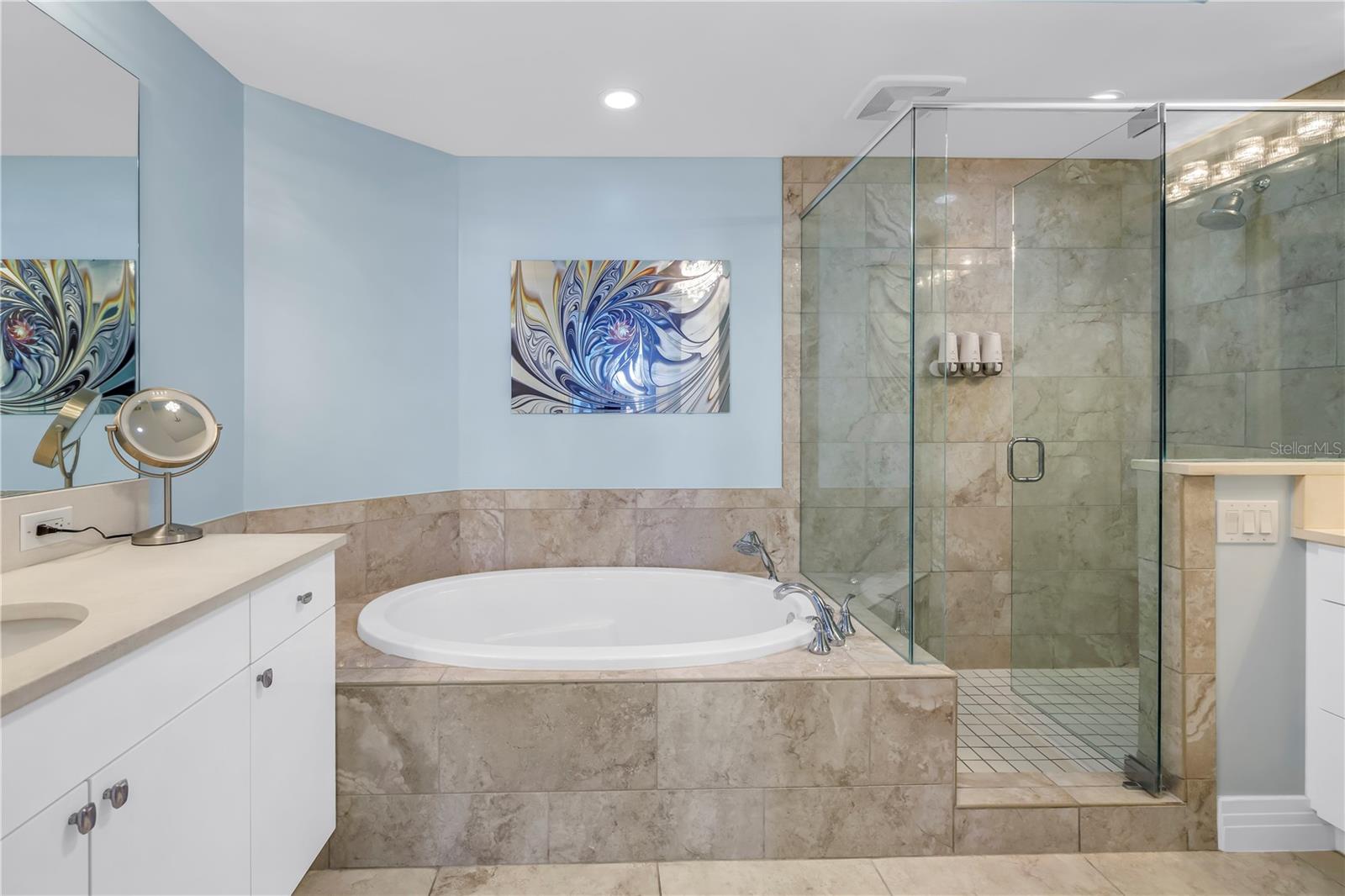 Image 27 of 72 For 1325 Snell Isle Boulevard Ne 611