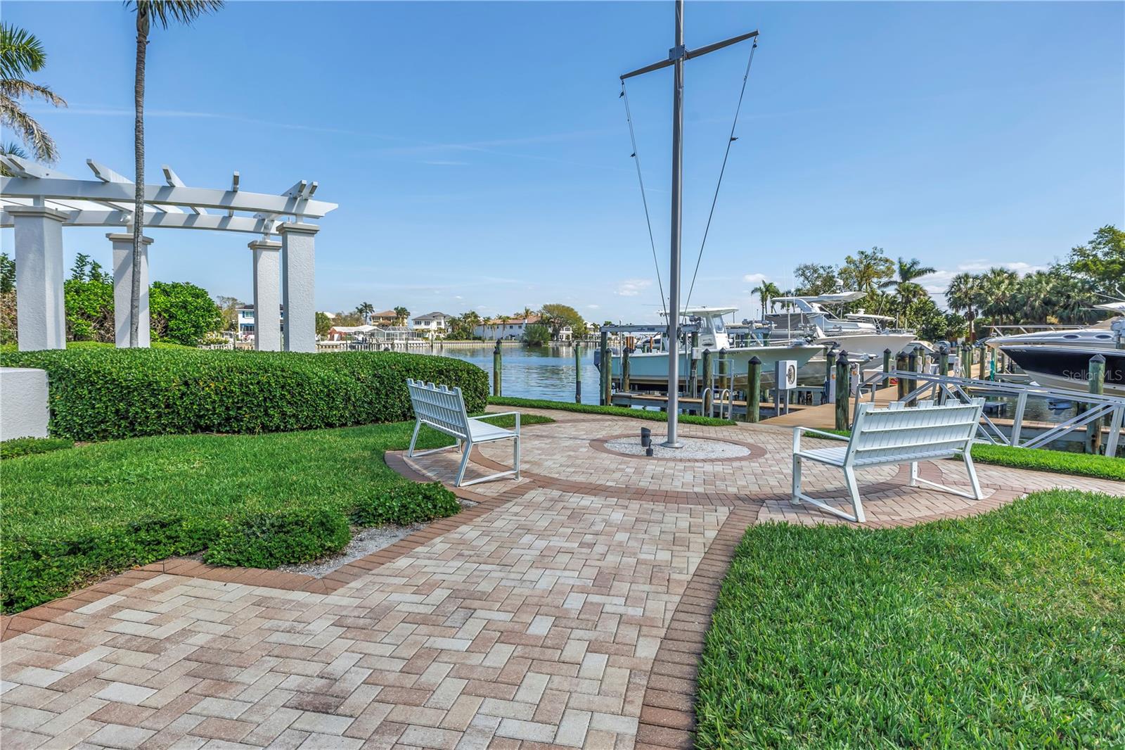 Image 49 of 72 For 1325 Snell Isle Boulevard Ne 611