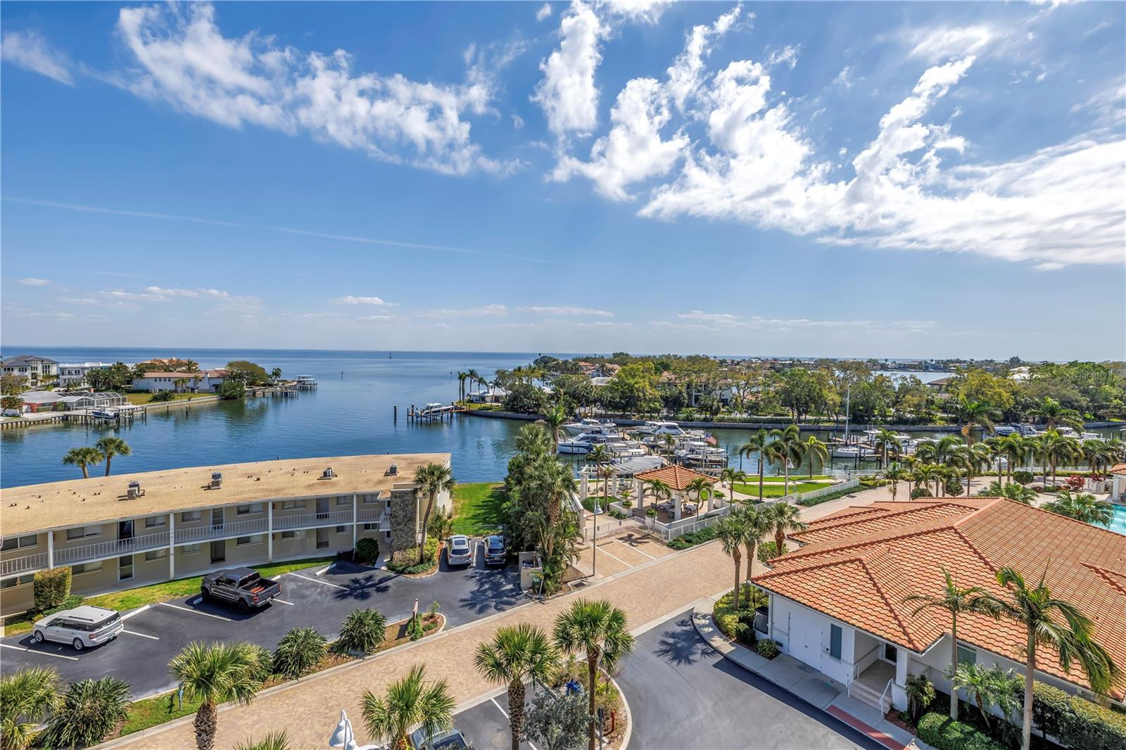 Image 55 of 72 For 1325 Snell Isle Boulevard Ne 611