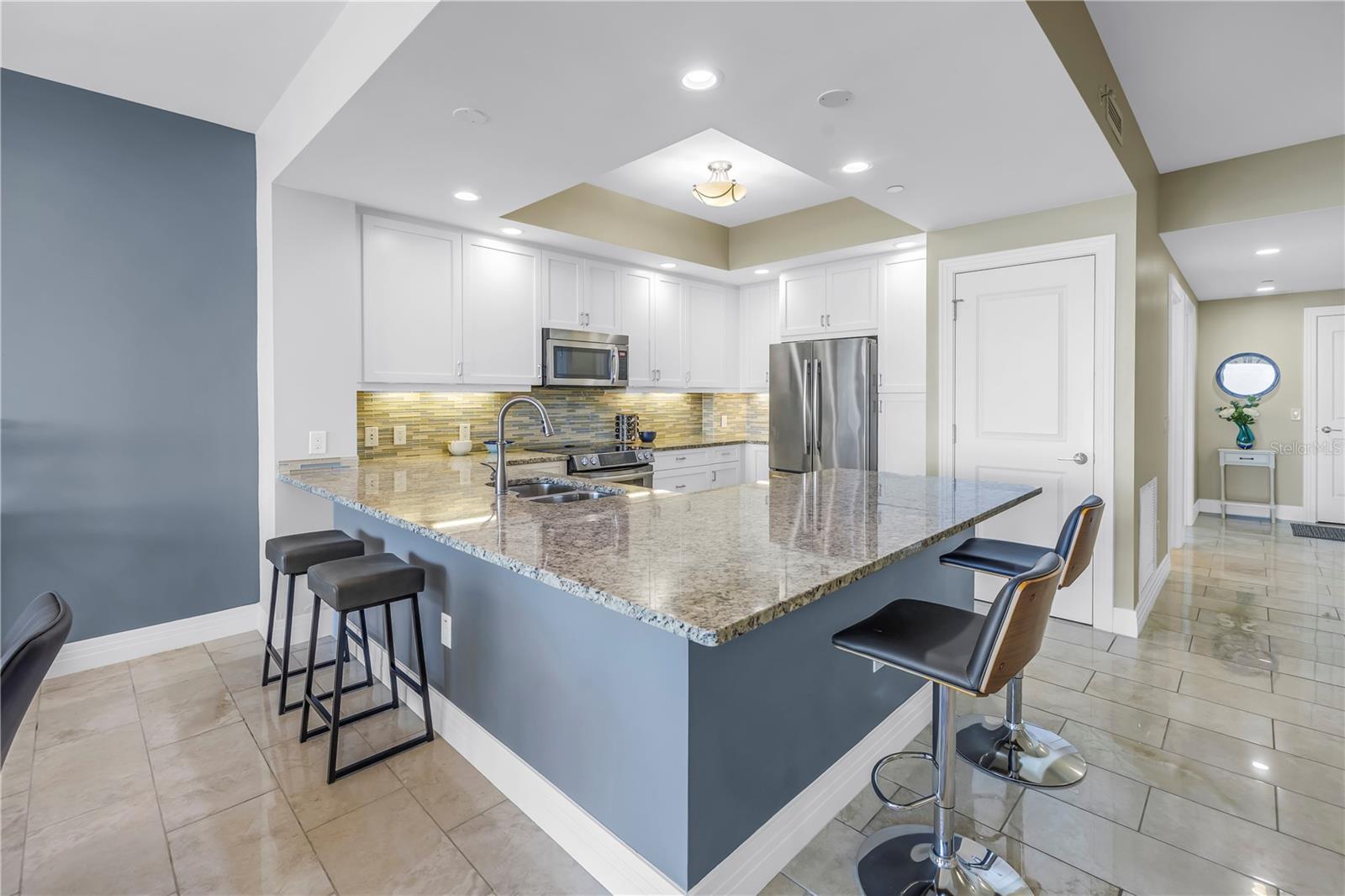 Image 9 of 72 For 1325 Snell Isle Boulevard Ne 611
