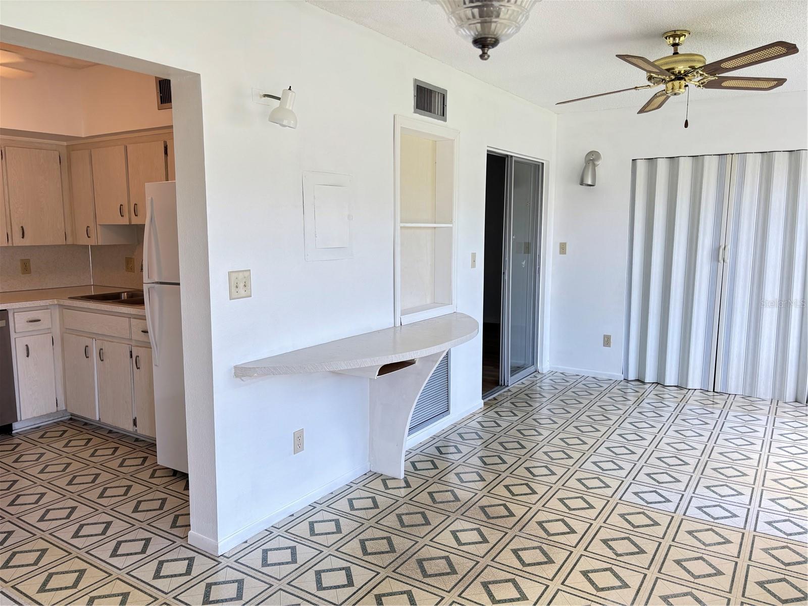 Image 10 of 21 For 2404 Florentine Way 48