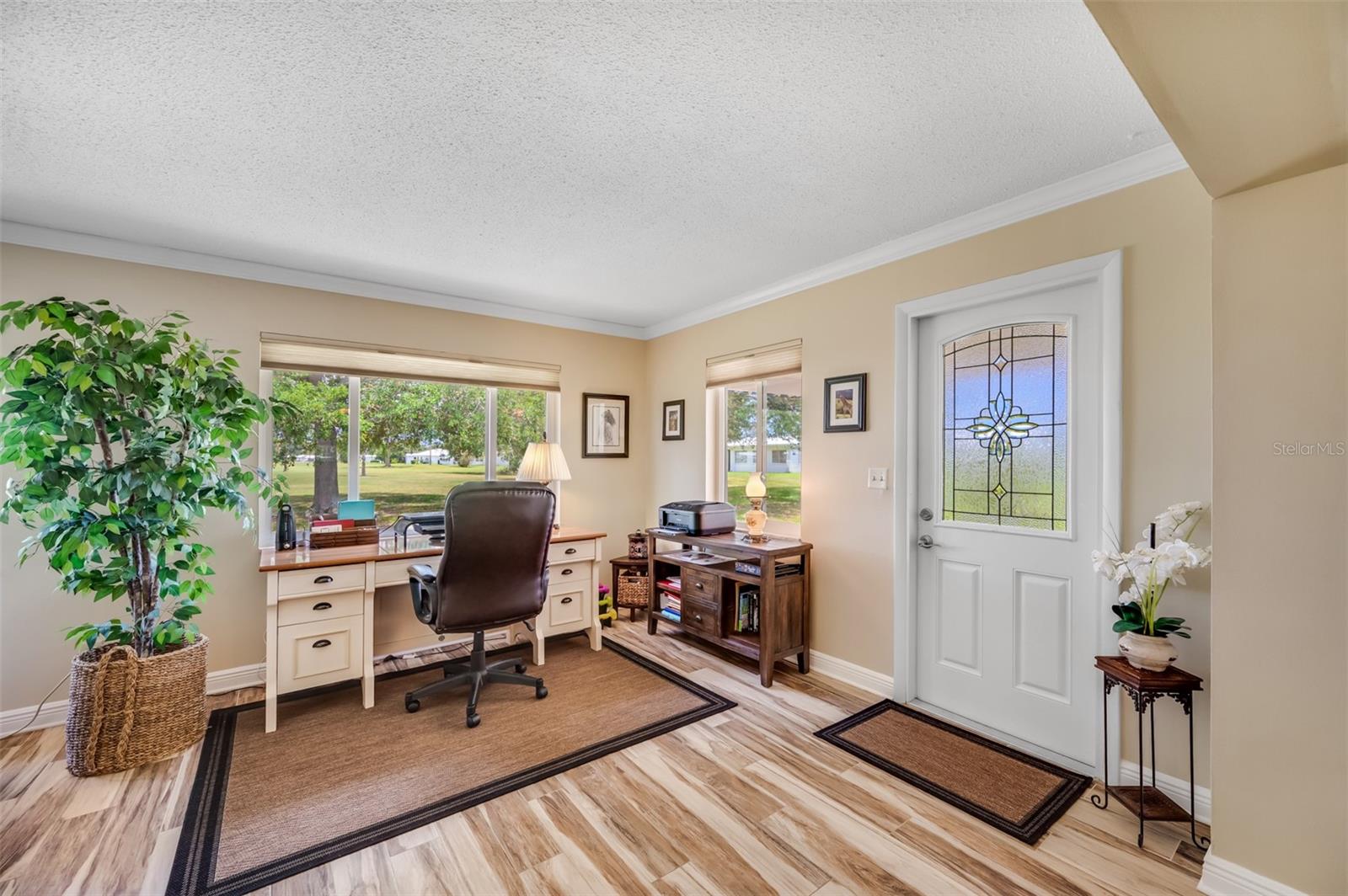 Image 13 of 24 For 4076 Mainlands Boulevard N