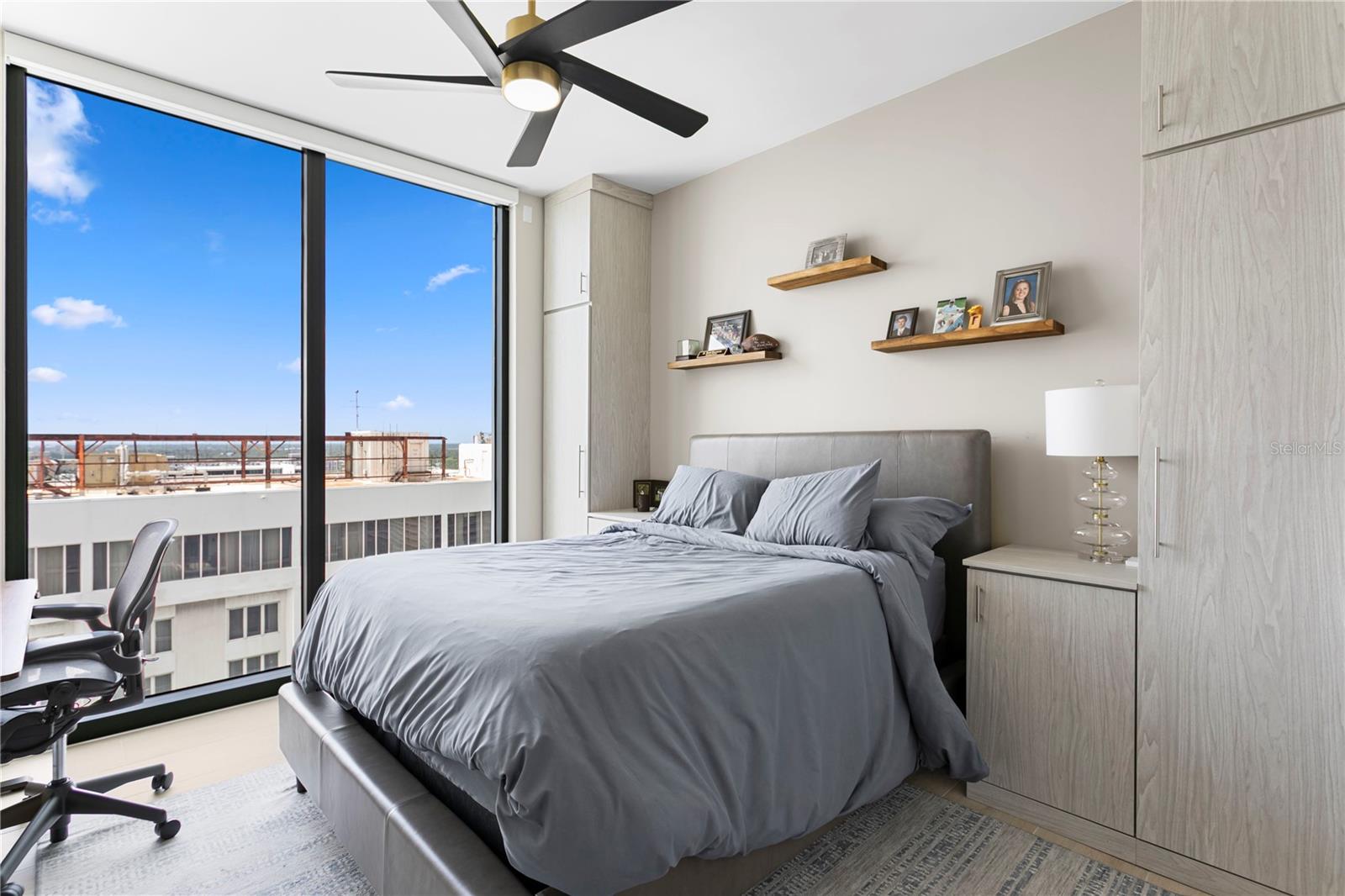 Image 39 of 91 For 301 1st Street S 1601