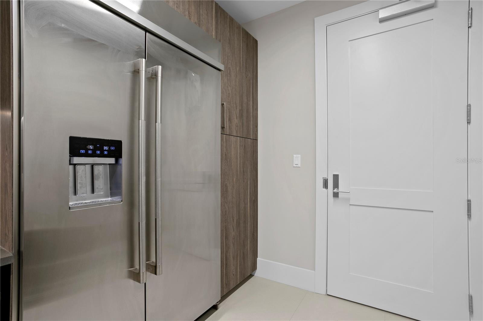 Image 78 of 91 For 301 1st Street S 1601