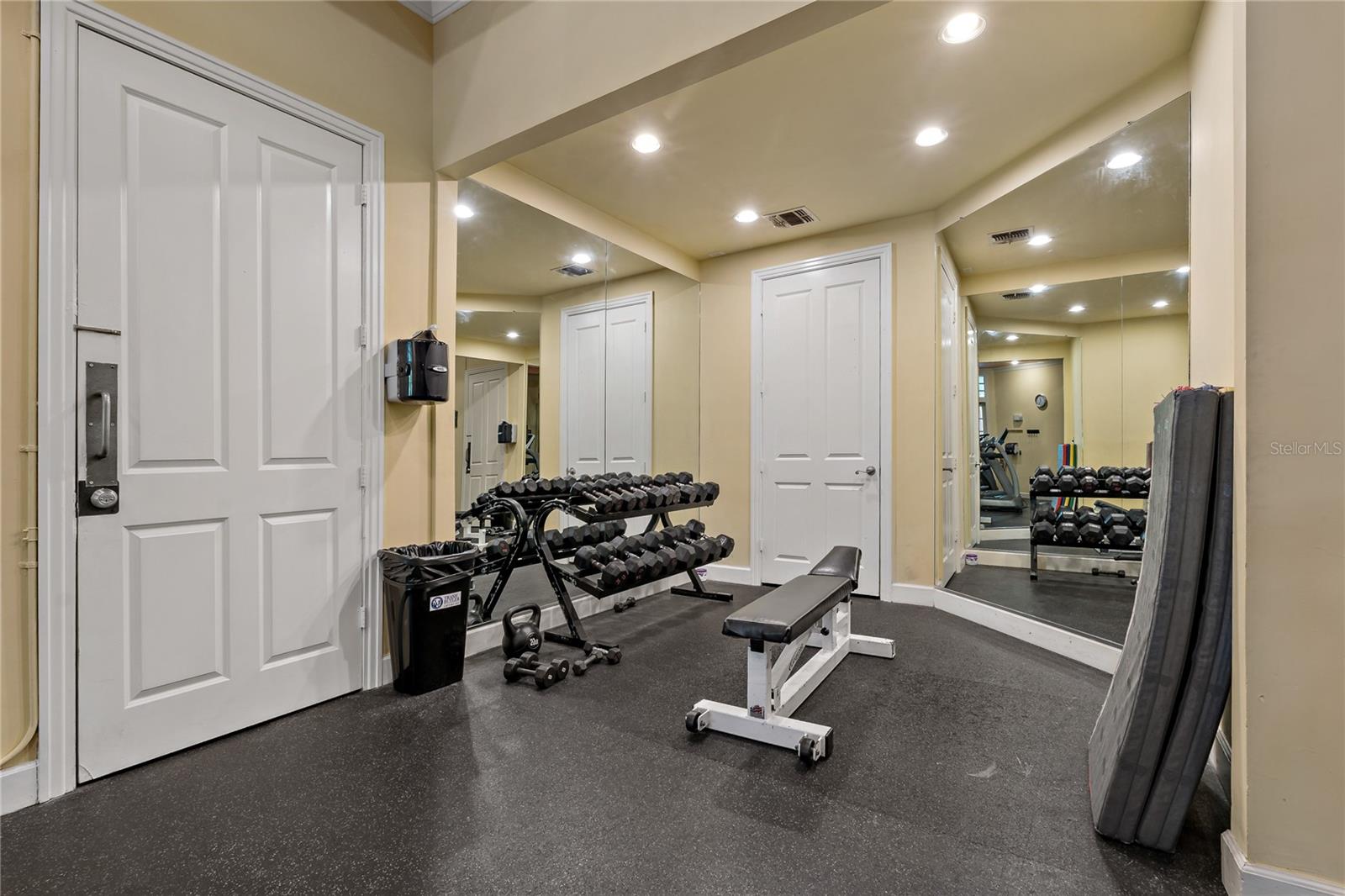 Image 31 of 50 For 4207 Dale Mabry Highway 8304
