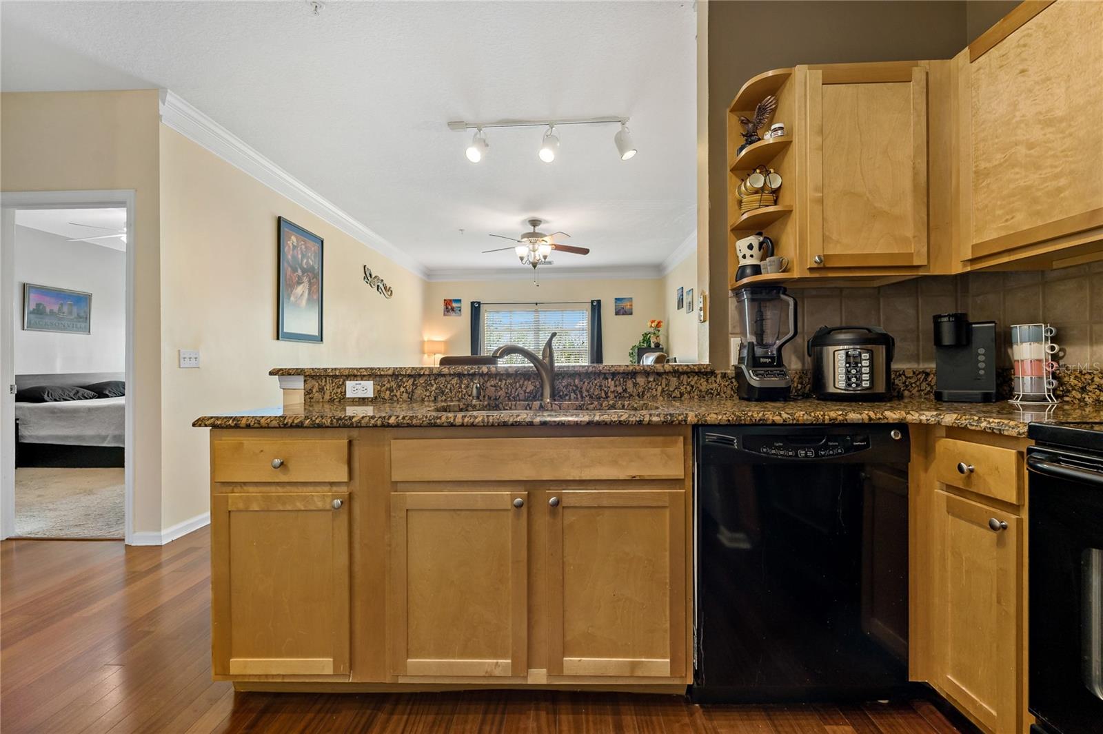 Image 7 of 50 For 4207 Dale Mabry Highway 8304