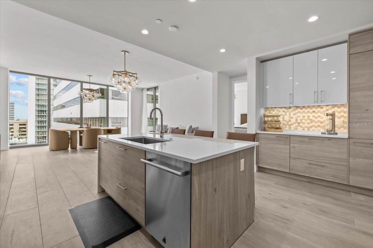 Image 23 of 99 For 301 1st Street S 1004