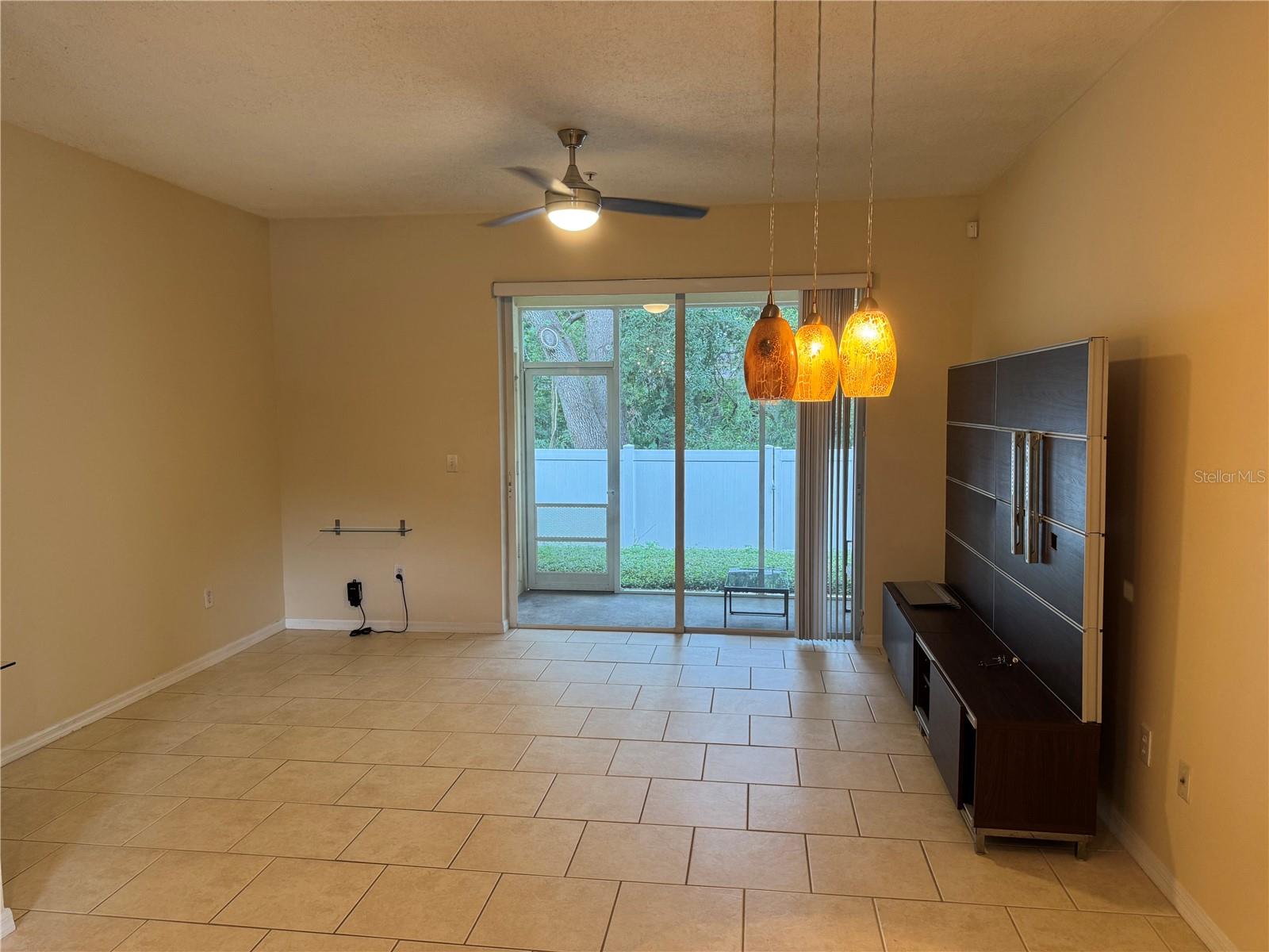 Image 8 of 30 For 2063 Fiesta Ridge Court