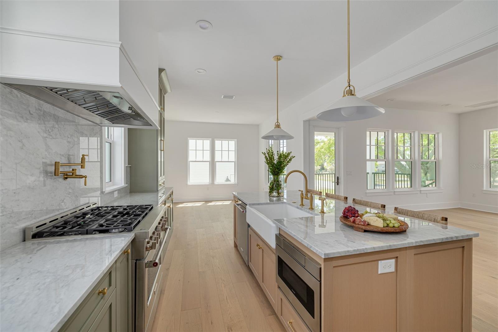 Image 19 of 45 For 2910 11th Street N