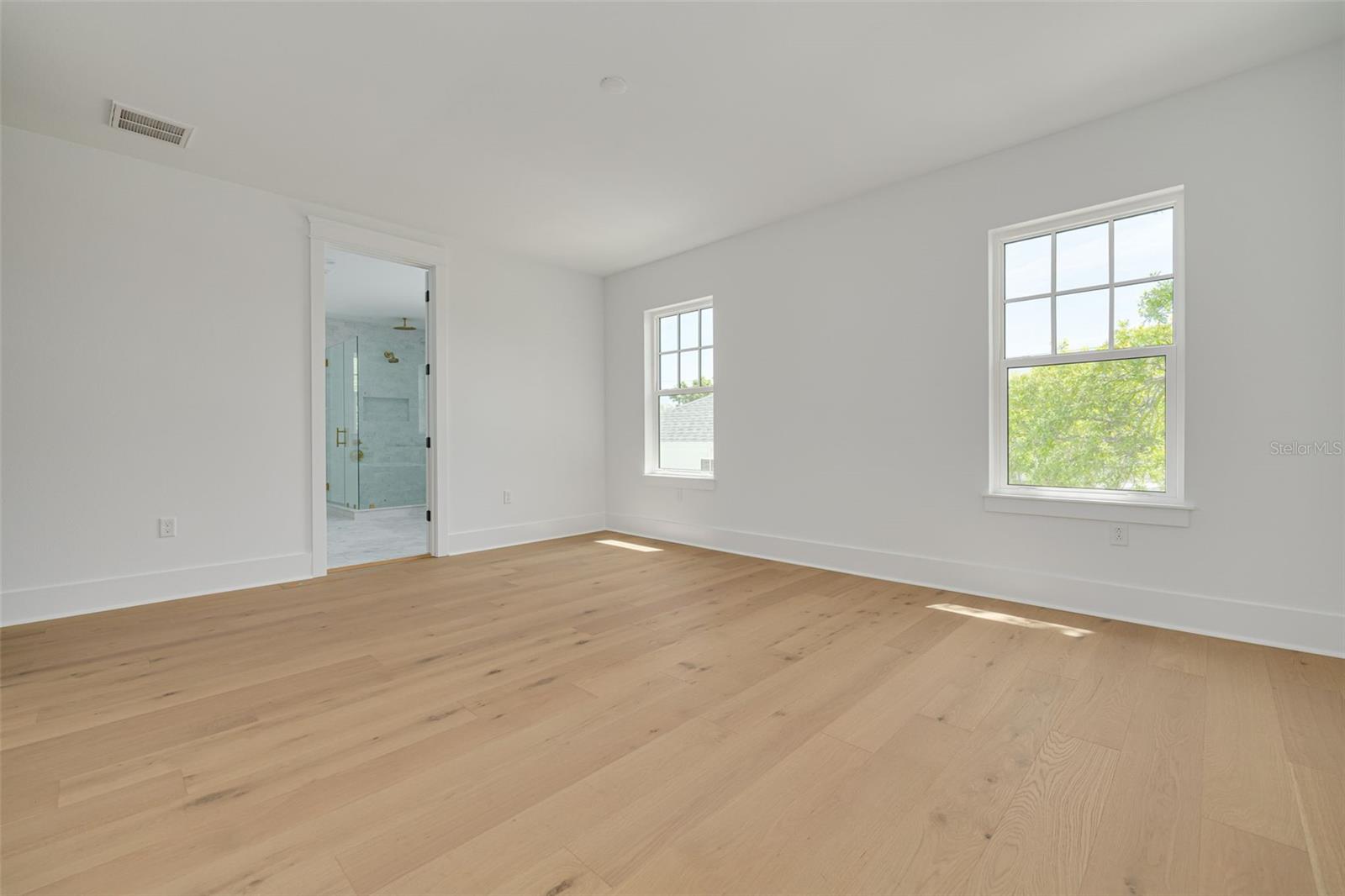 Image 28 of 45 For 2910 11th Street N