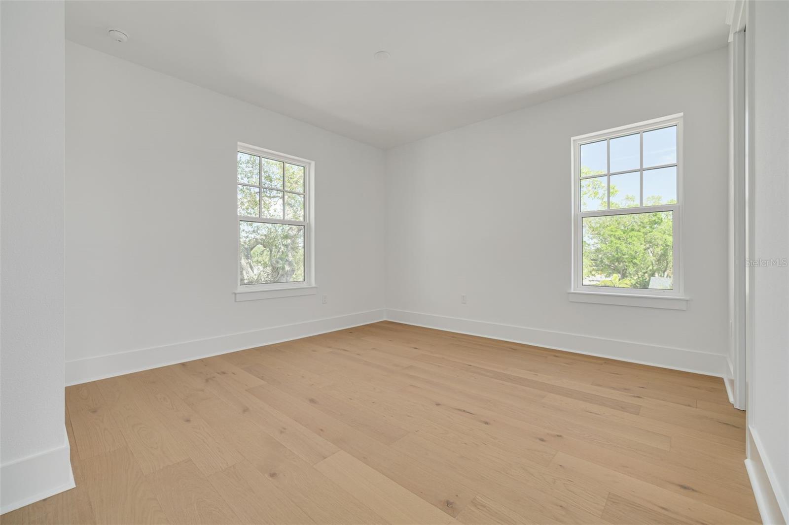 Image 33 of 45 For 2910 11th Street N