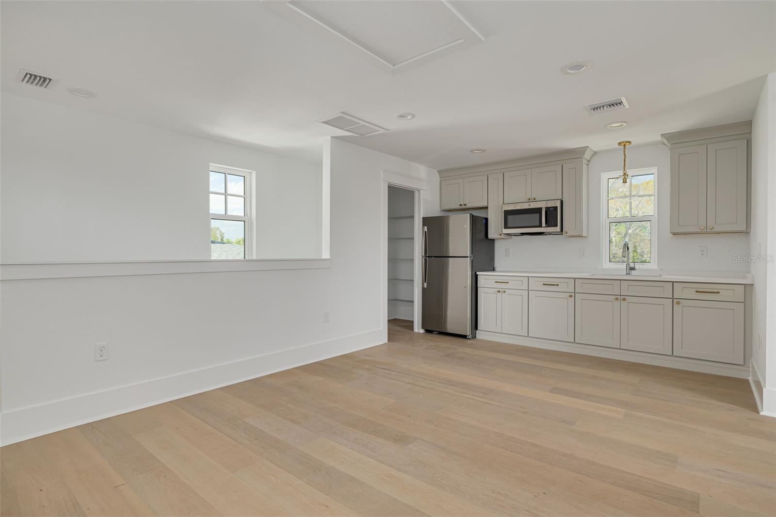 Image 41 of 45 For 2910 11th Street N