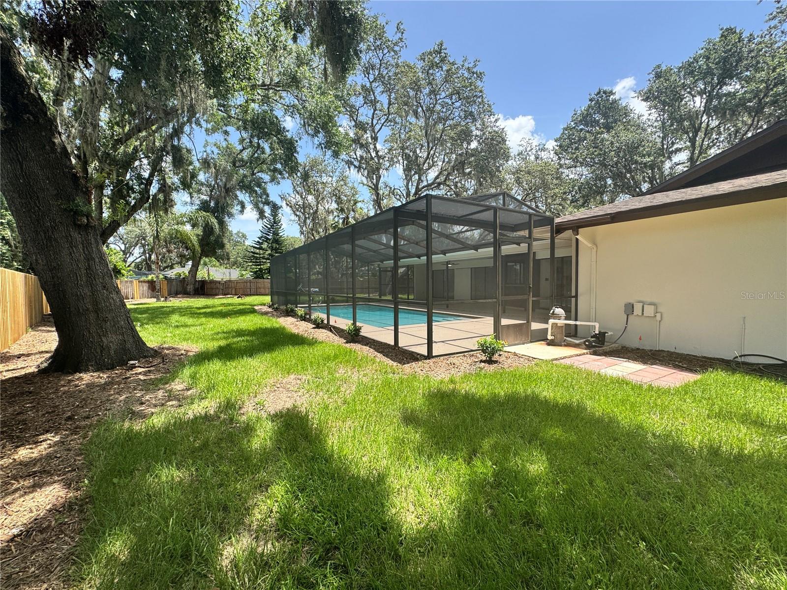 Image 31 of 34 For 2102 Doefield Court