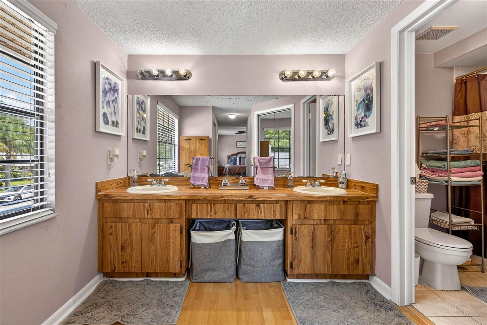 Image 18 of 45 For 15925 Marshfield Drive