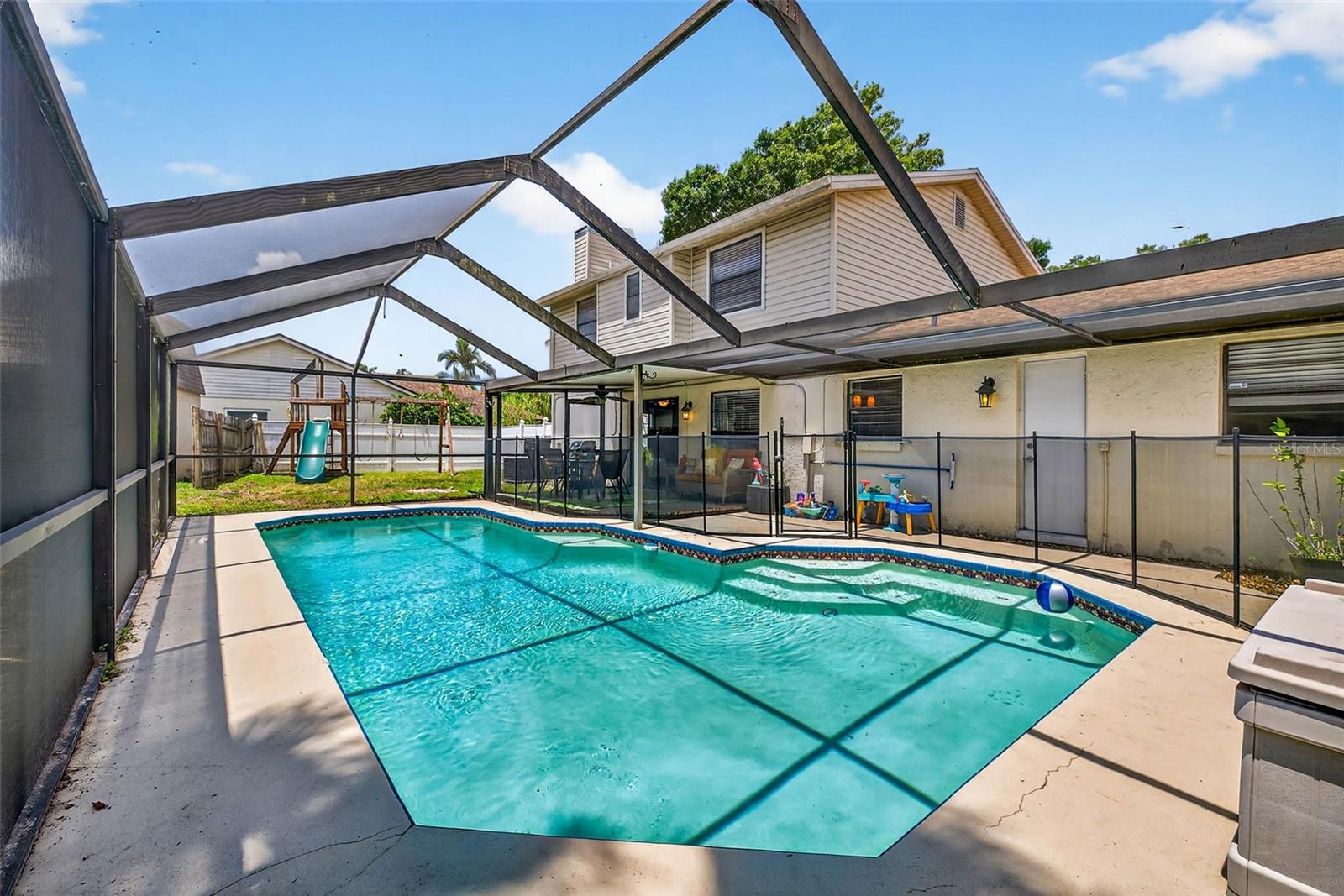 Image 39 of 45 For 15925 Marshfield Drive