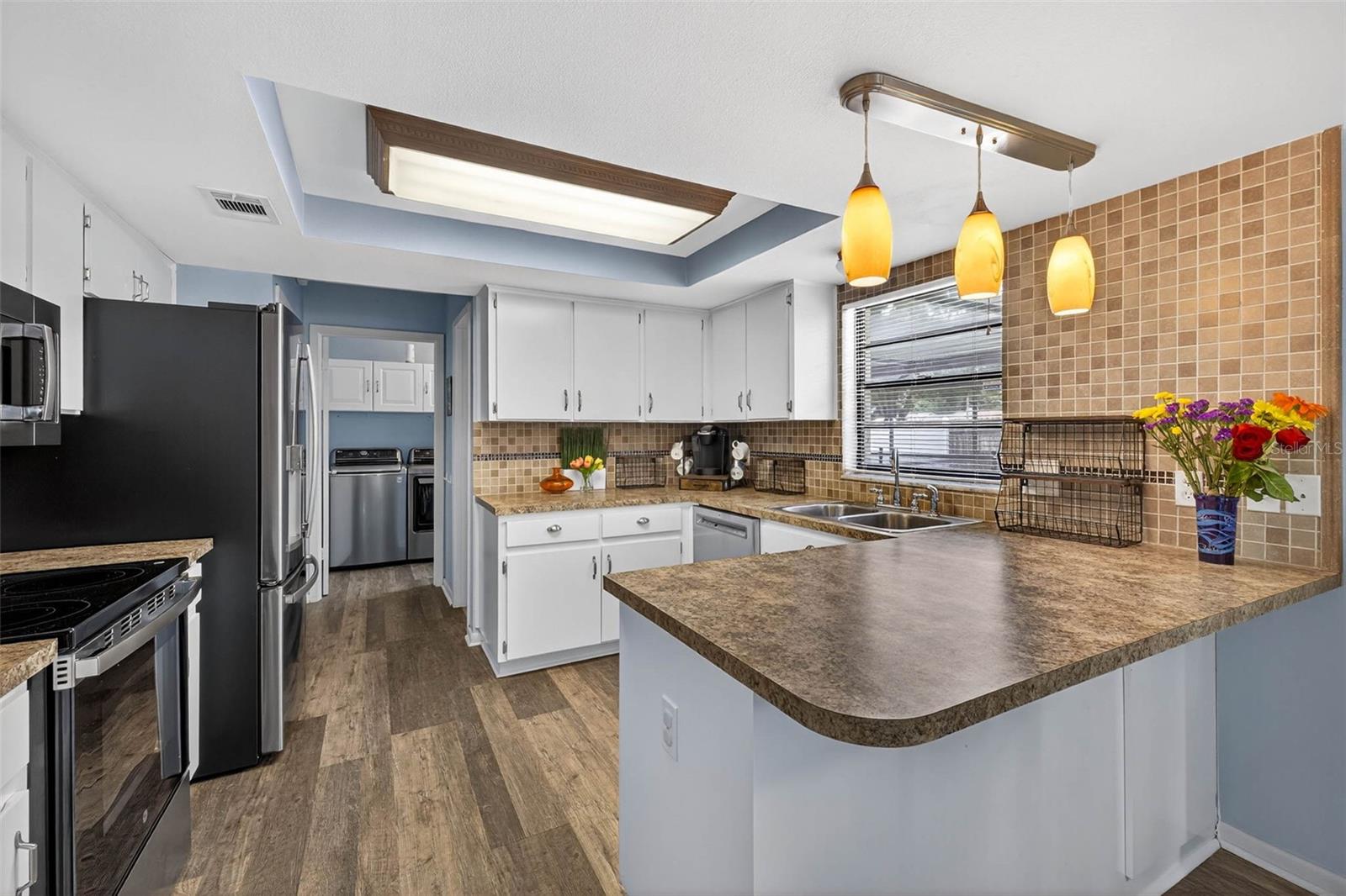 Image 4 of 45 For 15925 Marshfield Drive