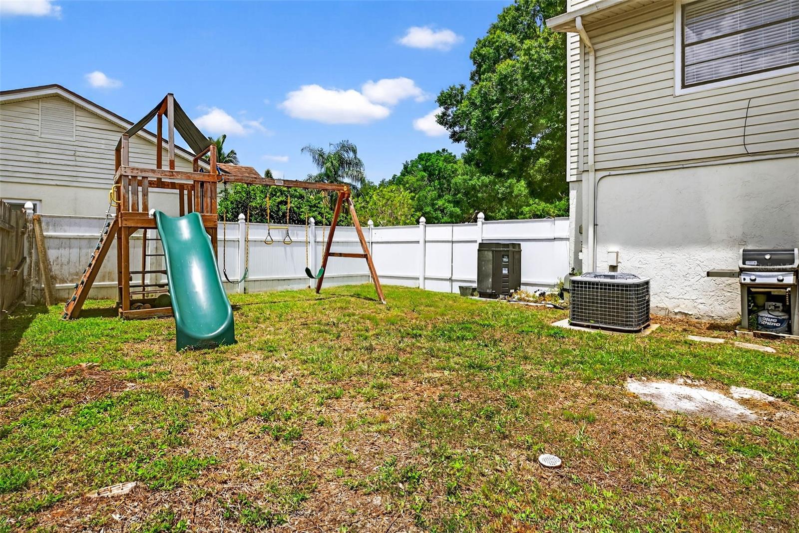 Image 43 of 45 For 15925 Marshfield Drive