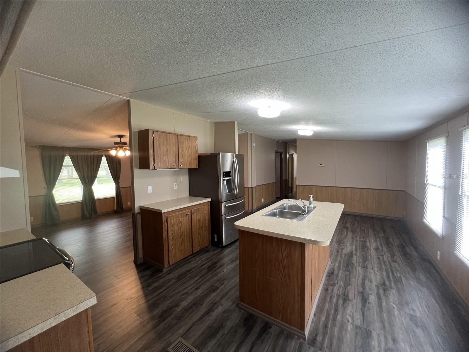 Image 10 of 48 For 2777 Cr 673  