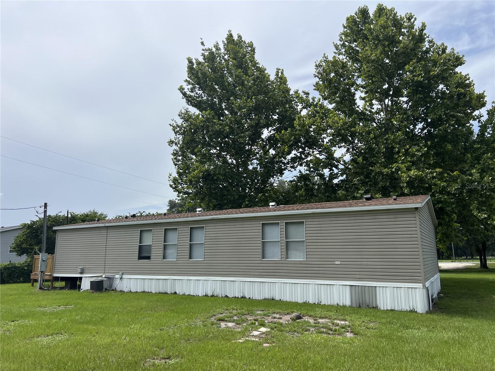 Image 41 of 48 For 2777 Cr 673  