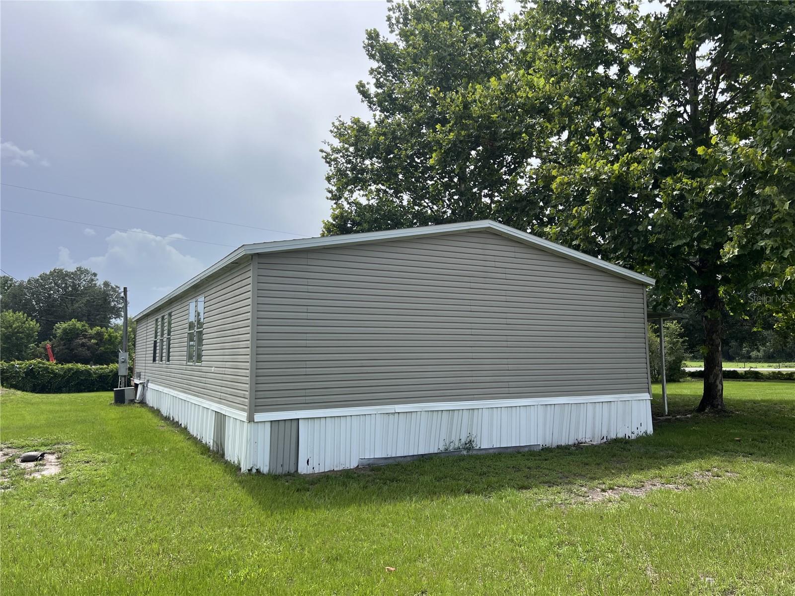 Image 42 of 48 For 2777 Cr 673  