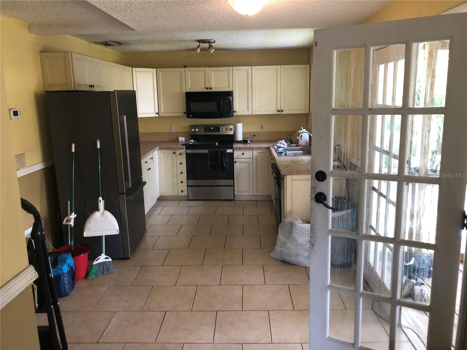 Image 13 of 30 For 6403 Elliot Drive