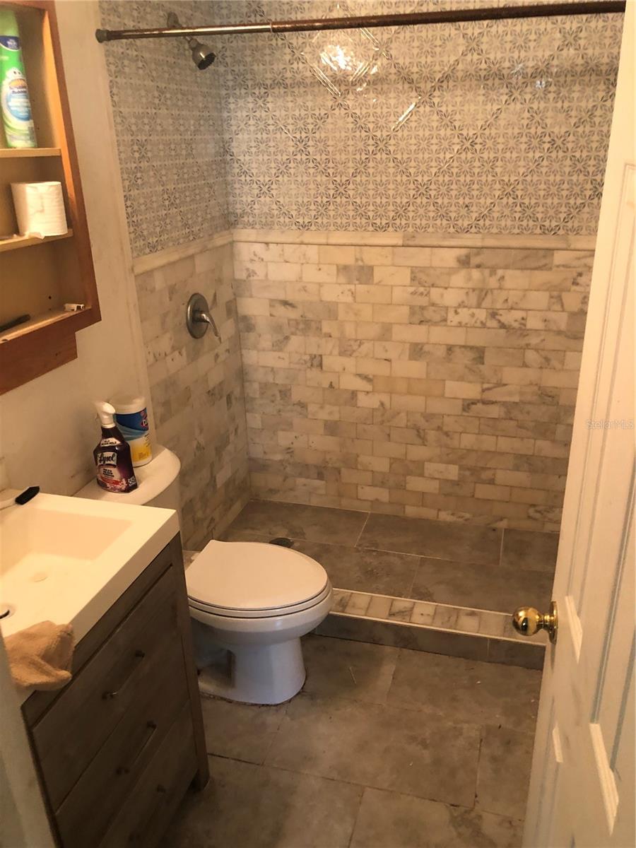 Image 22 of 30 For 6403 Elliot Drive