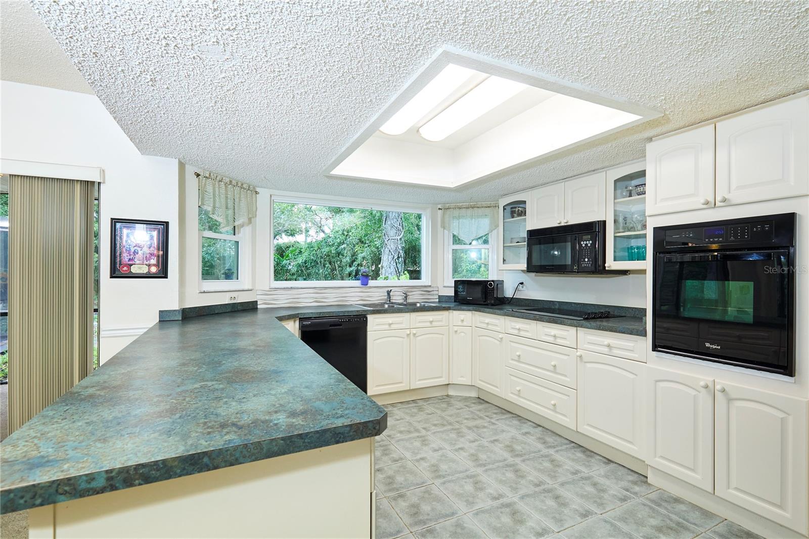 Image 16 of 55 For 15917 Dover Cliffe Drive