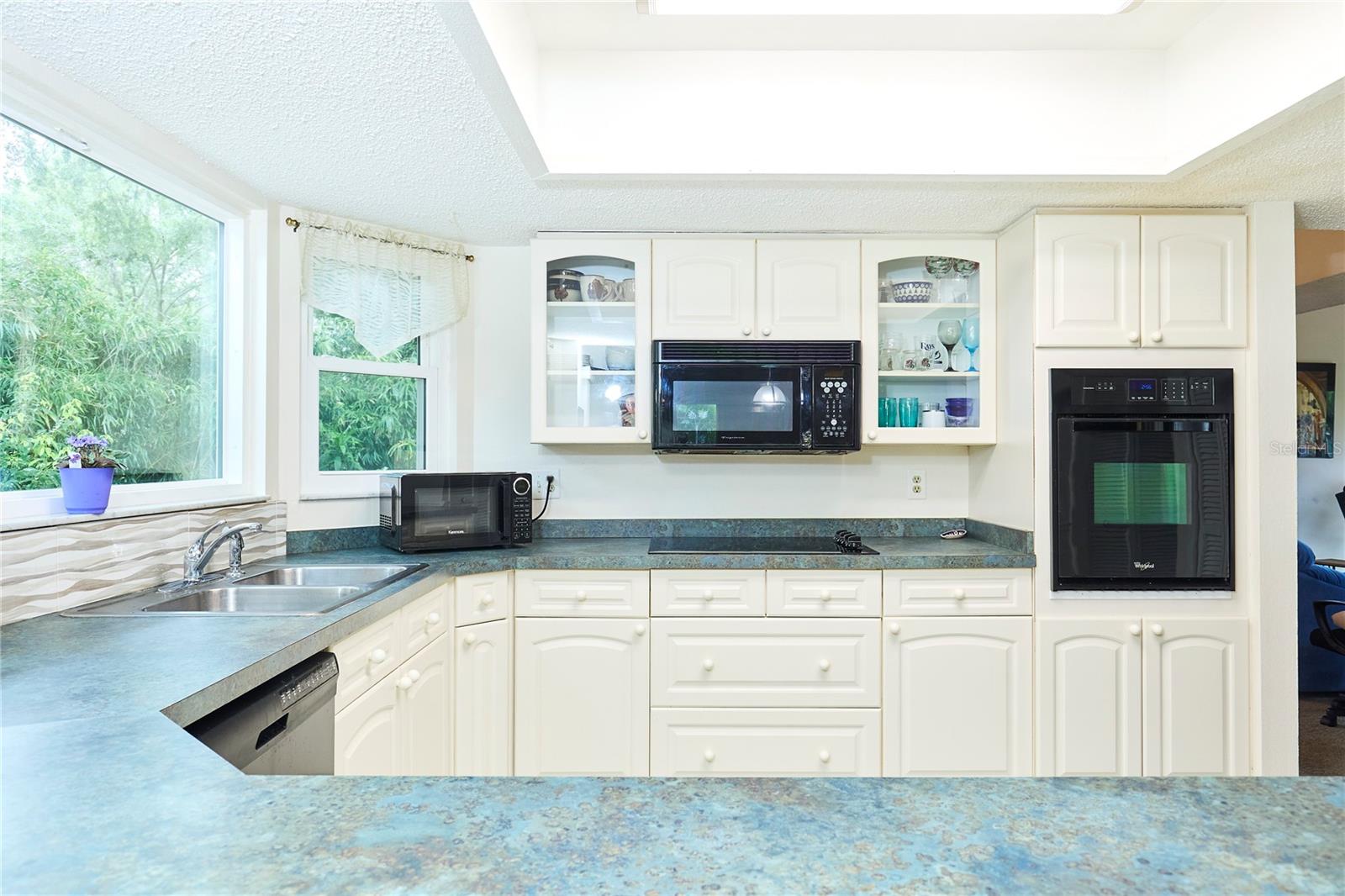 Image 17 of 55 For 15917 Dover Cliffe Drive